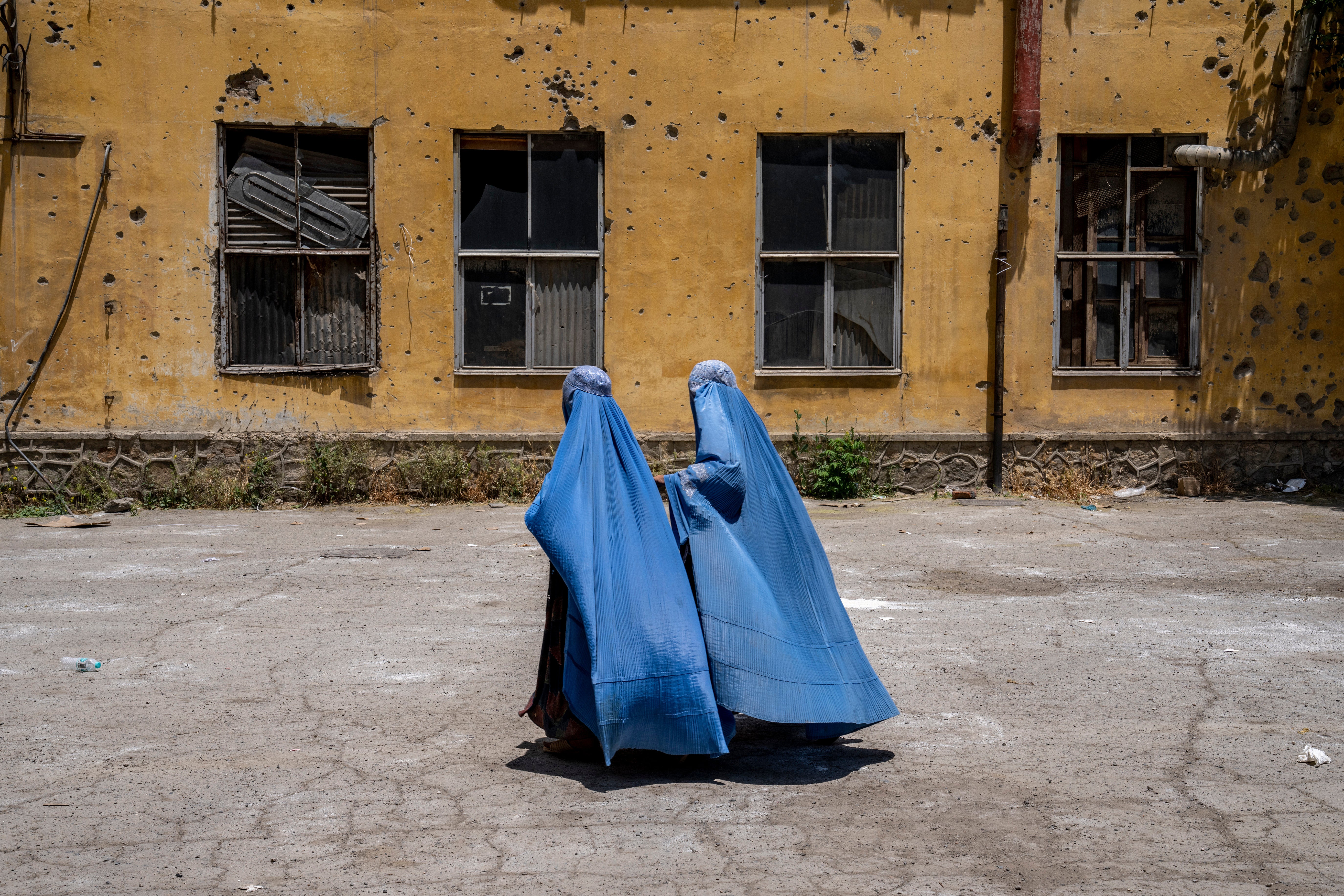 AFGANISTAN MUJERES