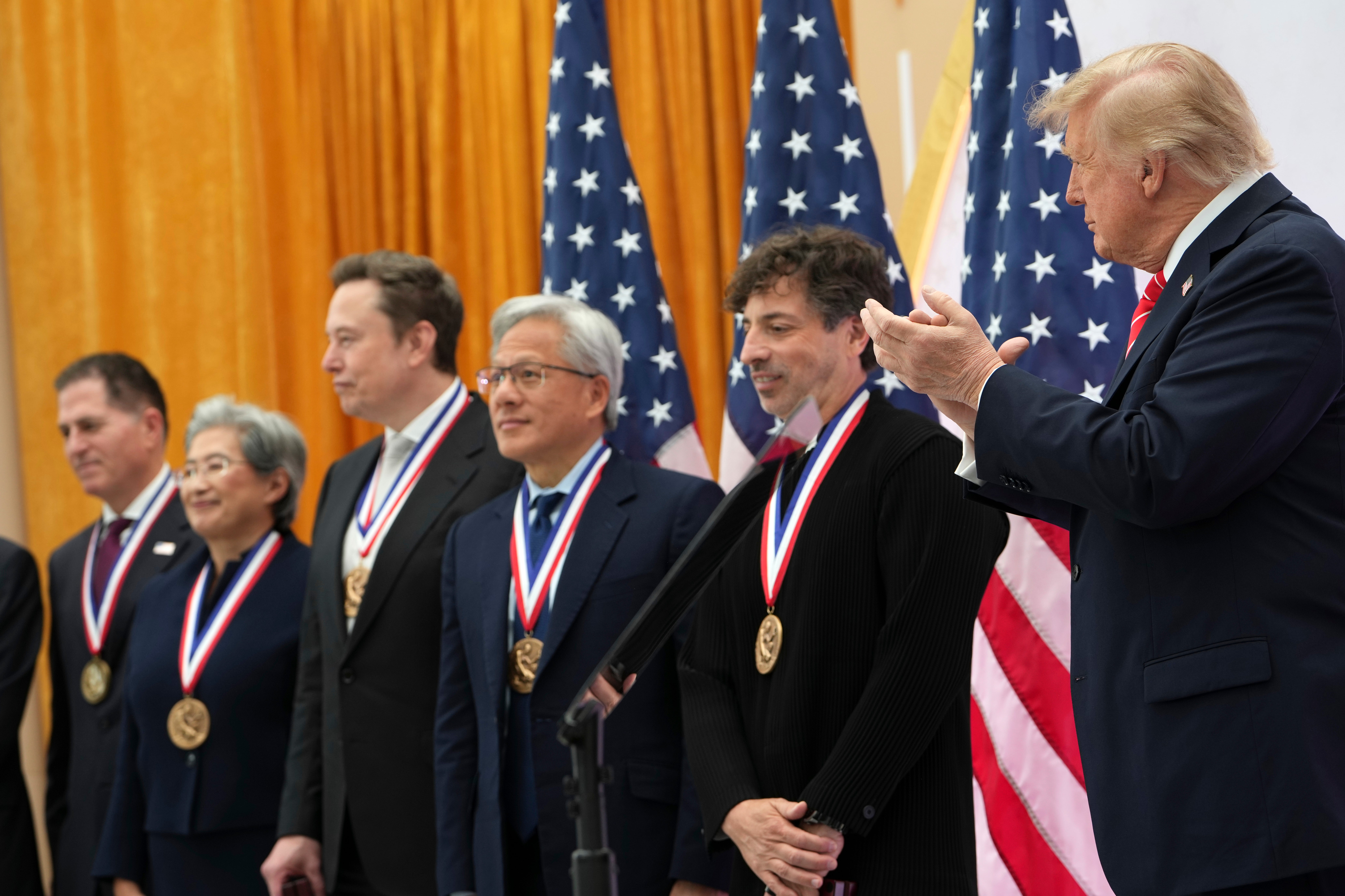 TRUMP EMPRESARIOS TECNOLOGICOS
