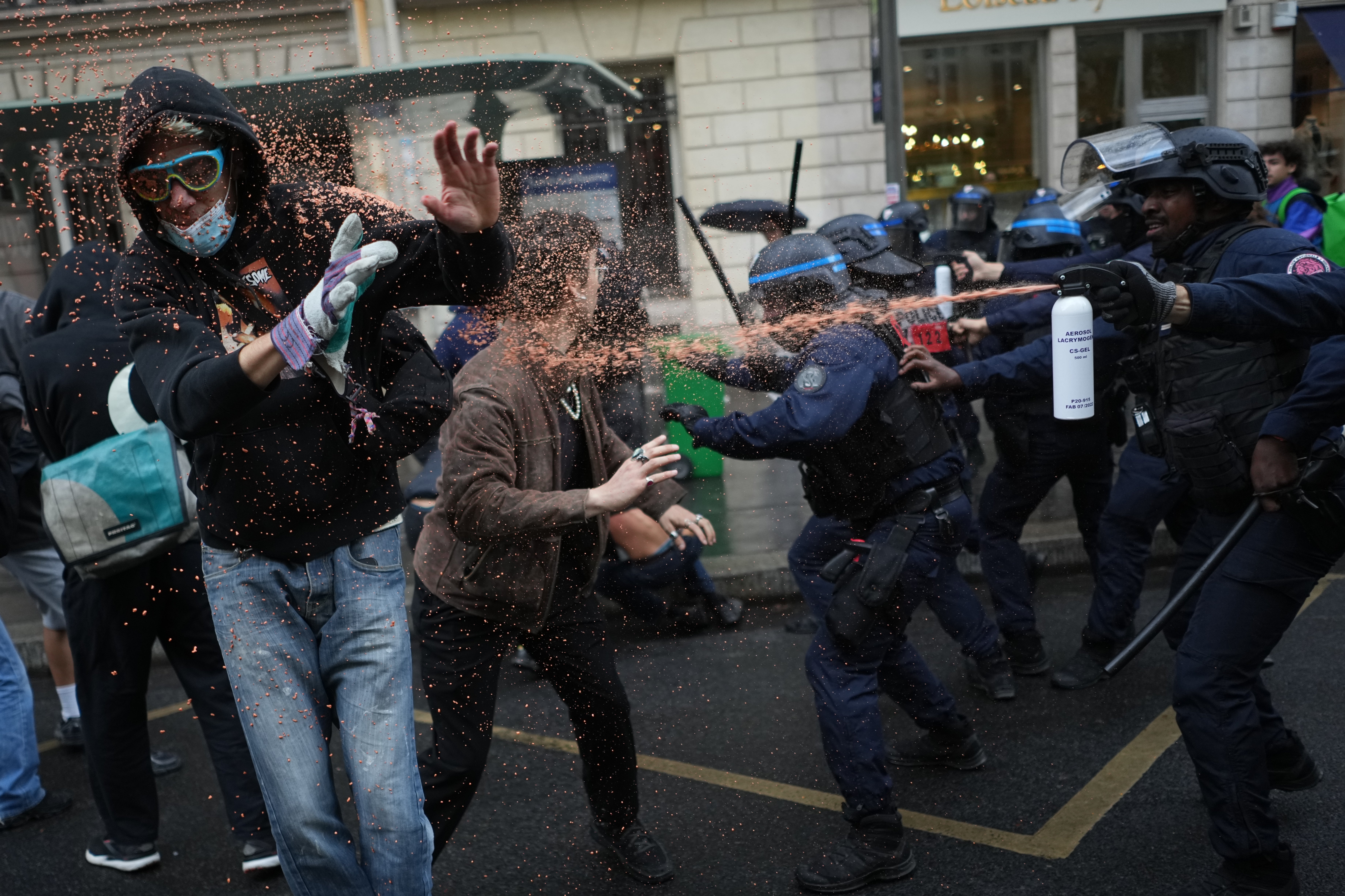 APTOPIX_France_School_Protests_1584_.jpg?quality=75&height=166&fit=bounds&format=pjpg&crop=16%3A9%2Coffset-y0.5&auto=webp