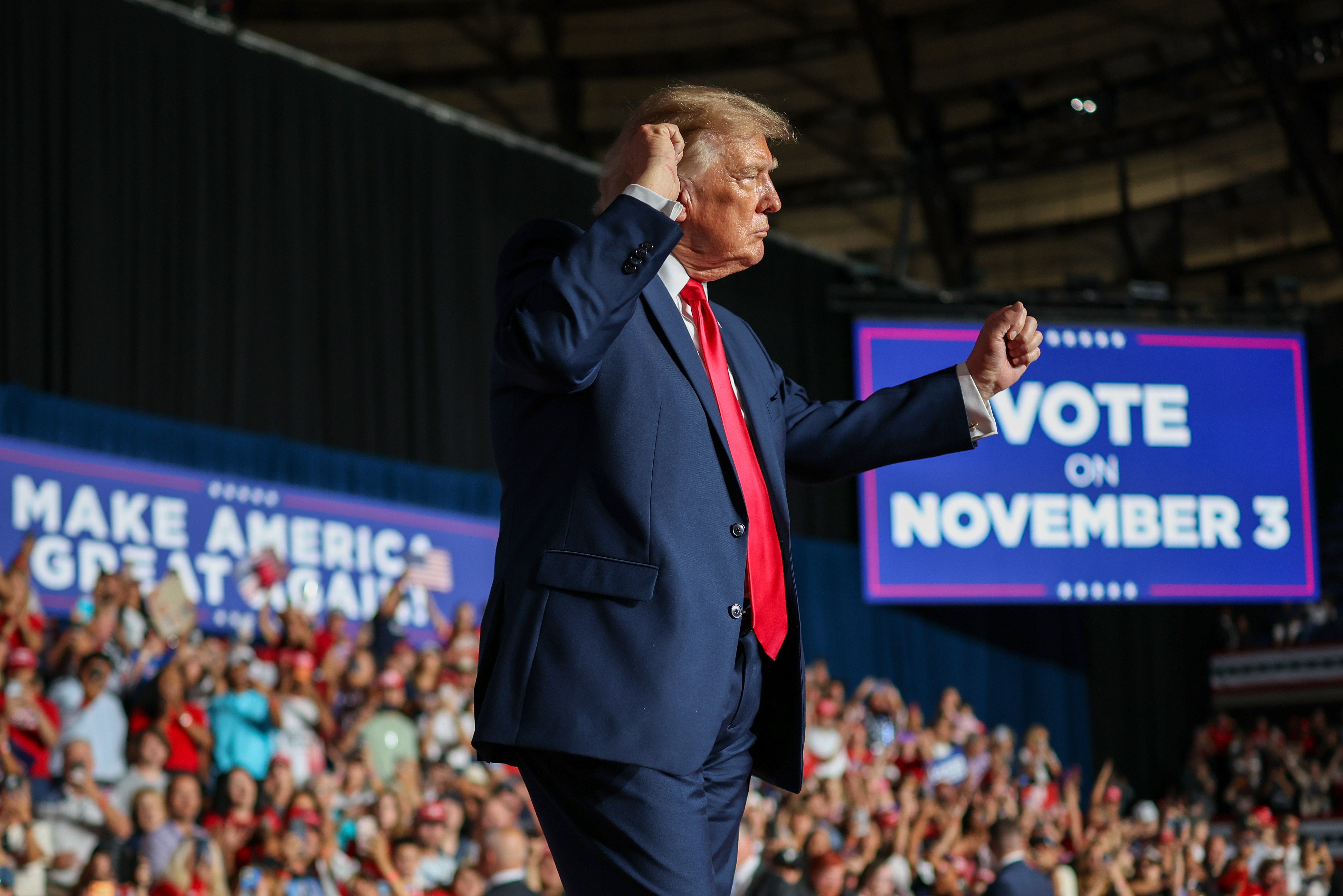 A quarter of people who voted for President Donald Trump in 2024 say that Republican candidates should split from the president to win in November, according to a poll
