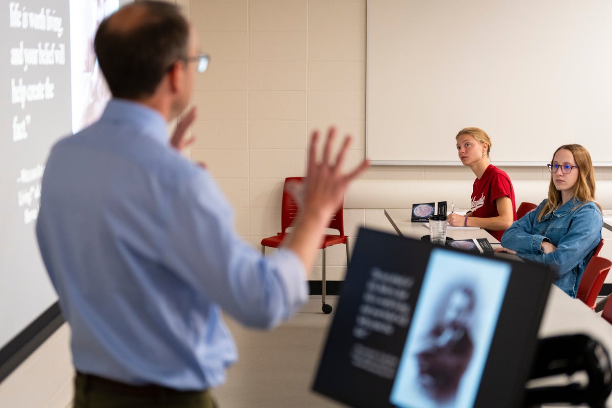 A new IU Indianapolis course helps students engage with big ideas