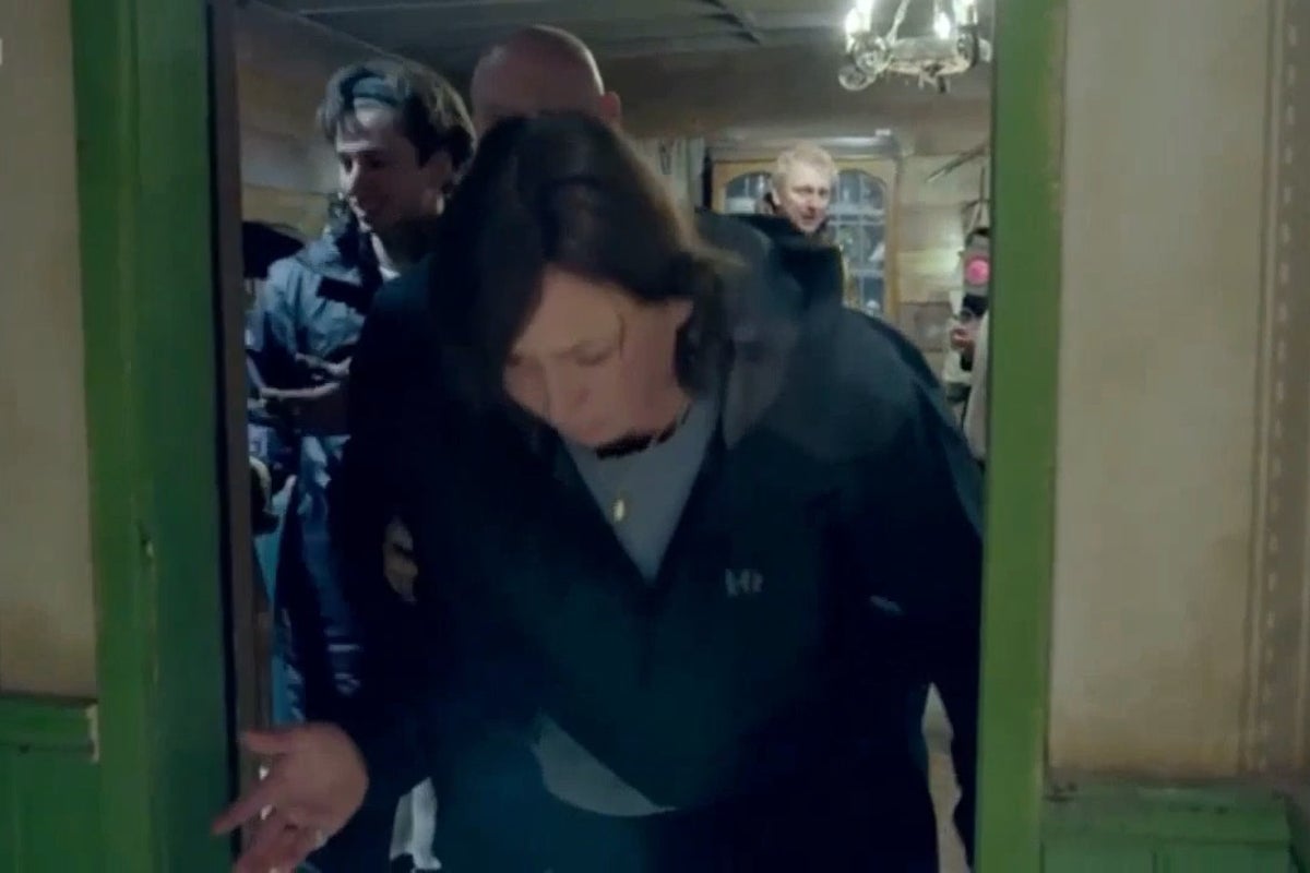 Miranda Hart vomits during gruesome Celebrity Traitors challenge