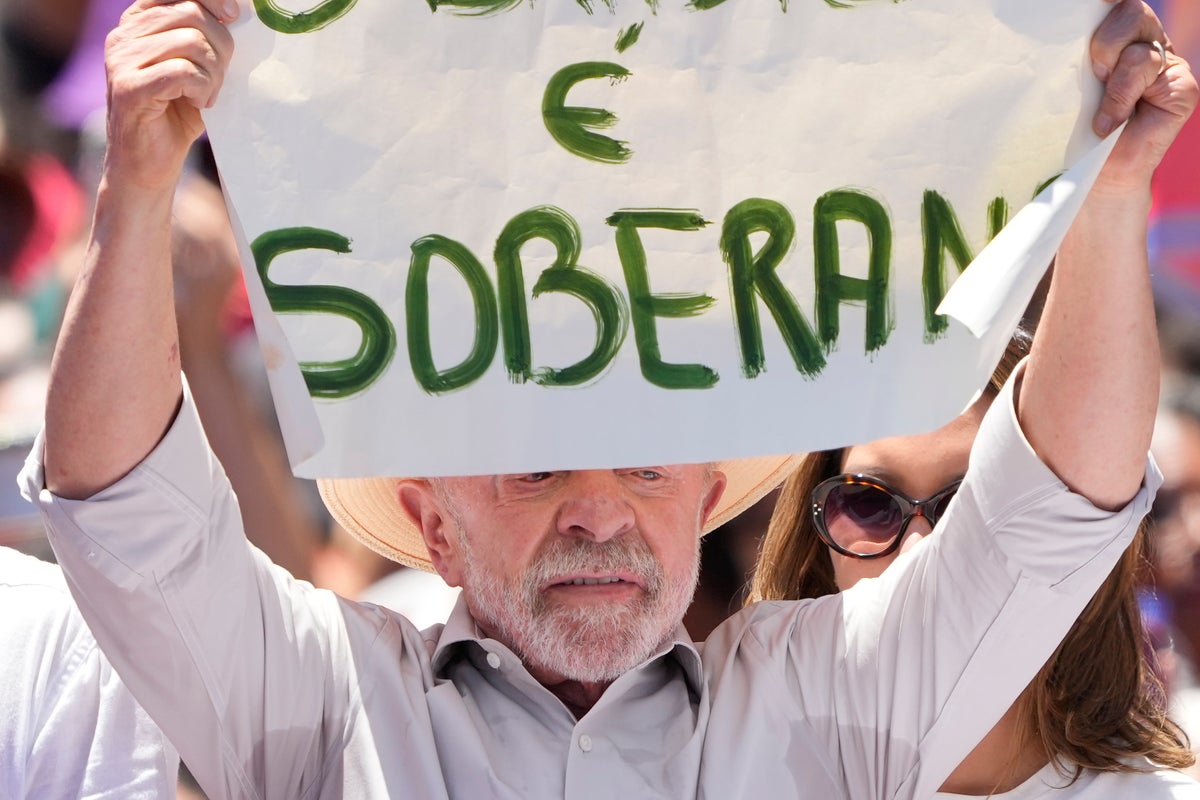 Brasil renueva y amplía subsidios a combustibles a 16 días de la segunda vuelta