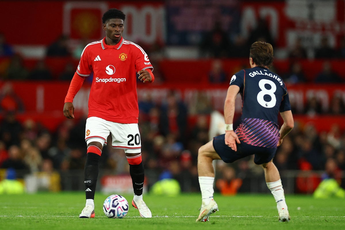 Man United vs Tottenham LIVE: Carrick brings on Baleba for debut as hosts seek opening goal