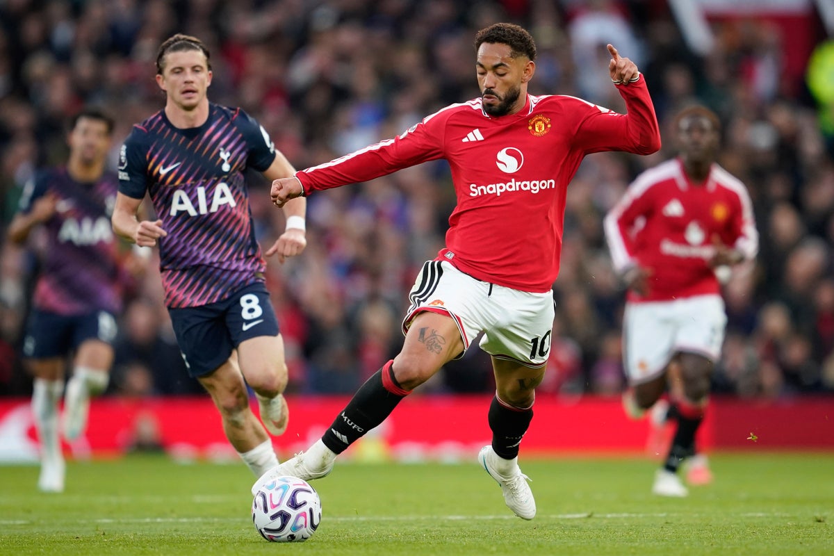 Man United vs Tottenham LIVE: Score remains goalless as hosts grow into game against sprightly Spurs