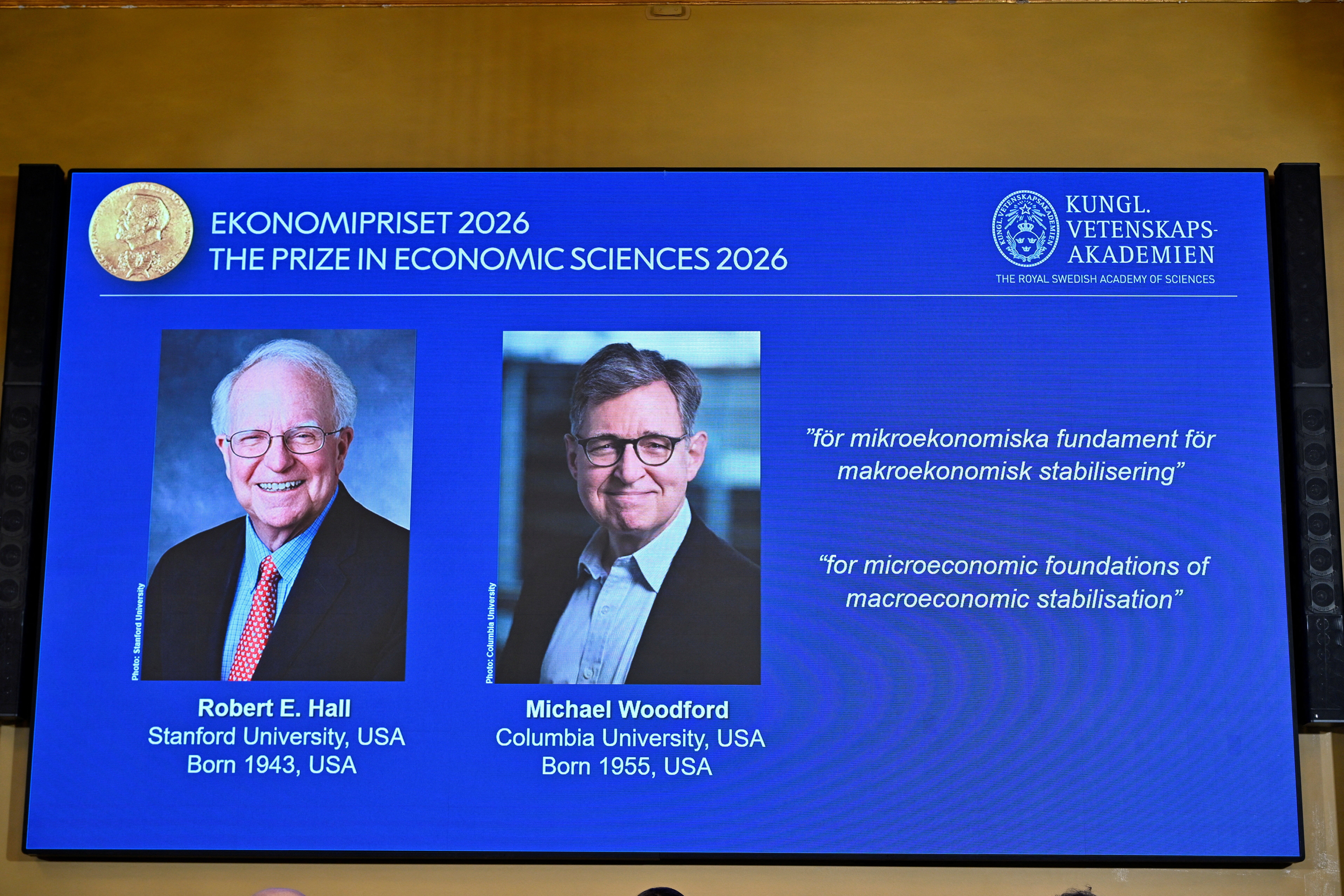 US economists Robert E. Hall and Michael Woodford.