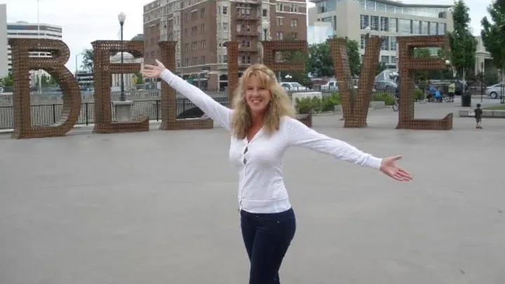 https://static.independent.co.uk/2026/10/12/12/40/Tammy-Dodson.webp?trim=0,49,0,63&width=1200&height=800&crop=1200:800