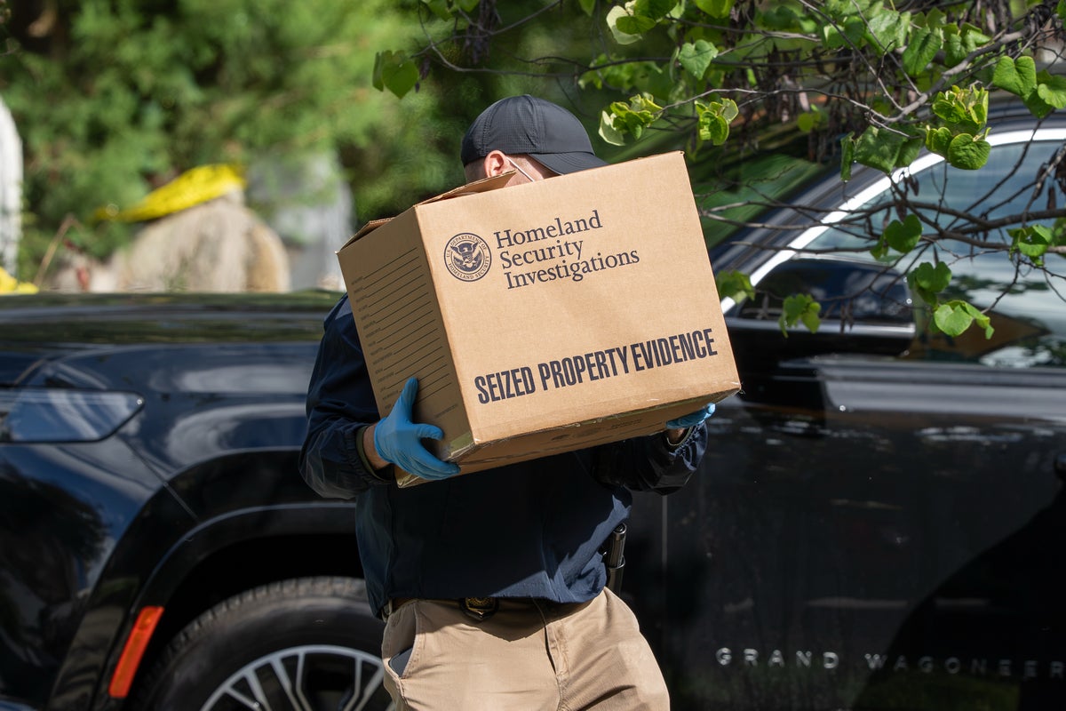 Photos show search of Rep. Ilhan Omar’s home as she vows she will ‘not be silenced’