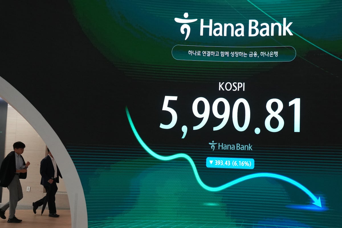 South Korea's Kospi index sinks more than 7% on sell-off of semiconductor shares over AI boom worries