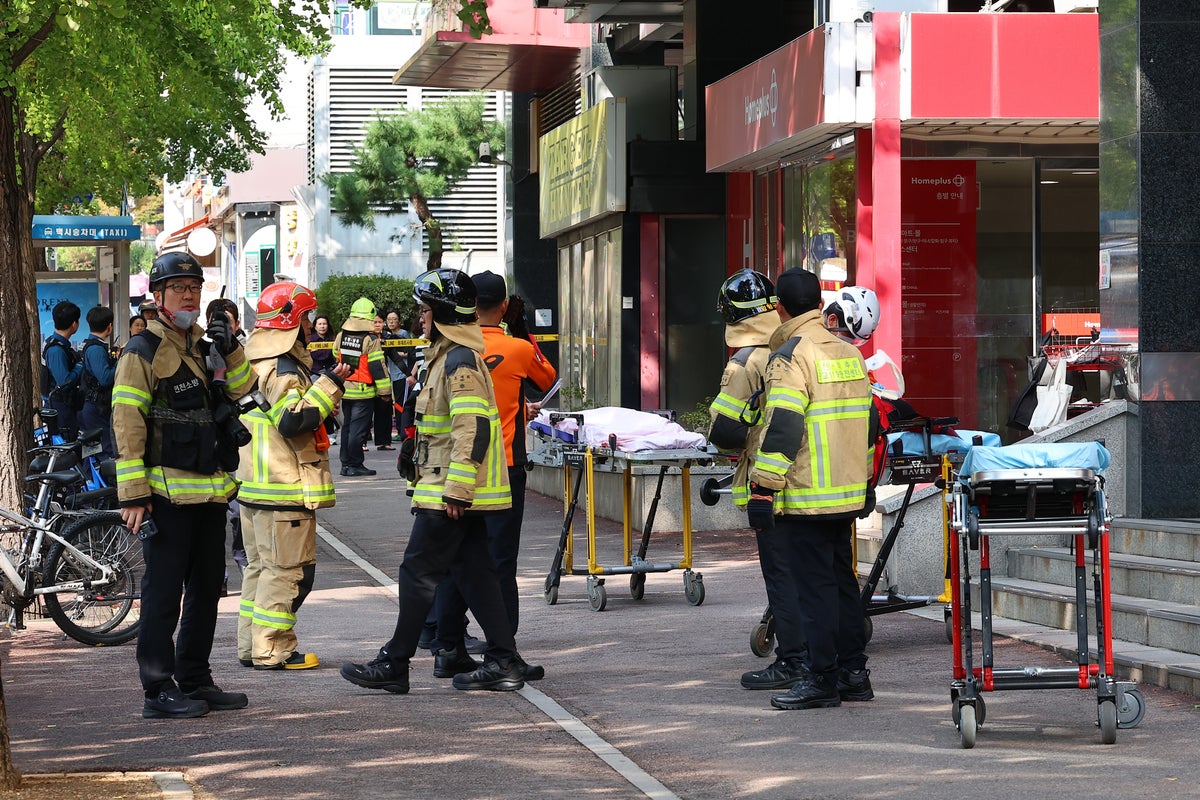 Knife rampage at South Korean supermarket leaves at least eight injured