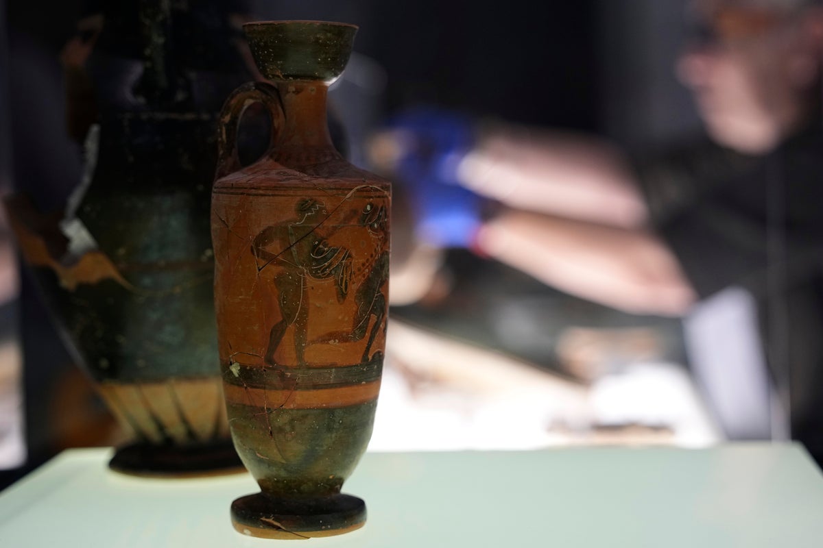 Israel returns 22 artifacts as Greece pushes to bring antiquities home