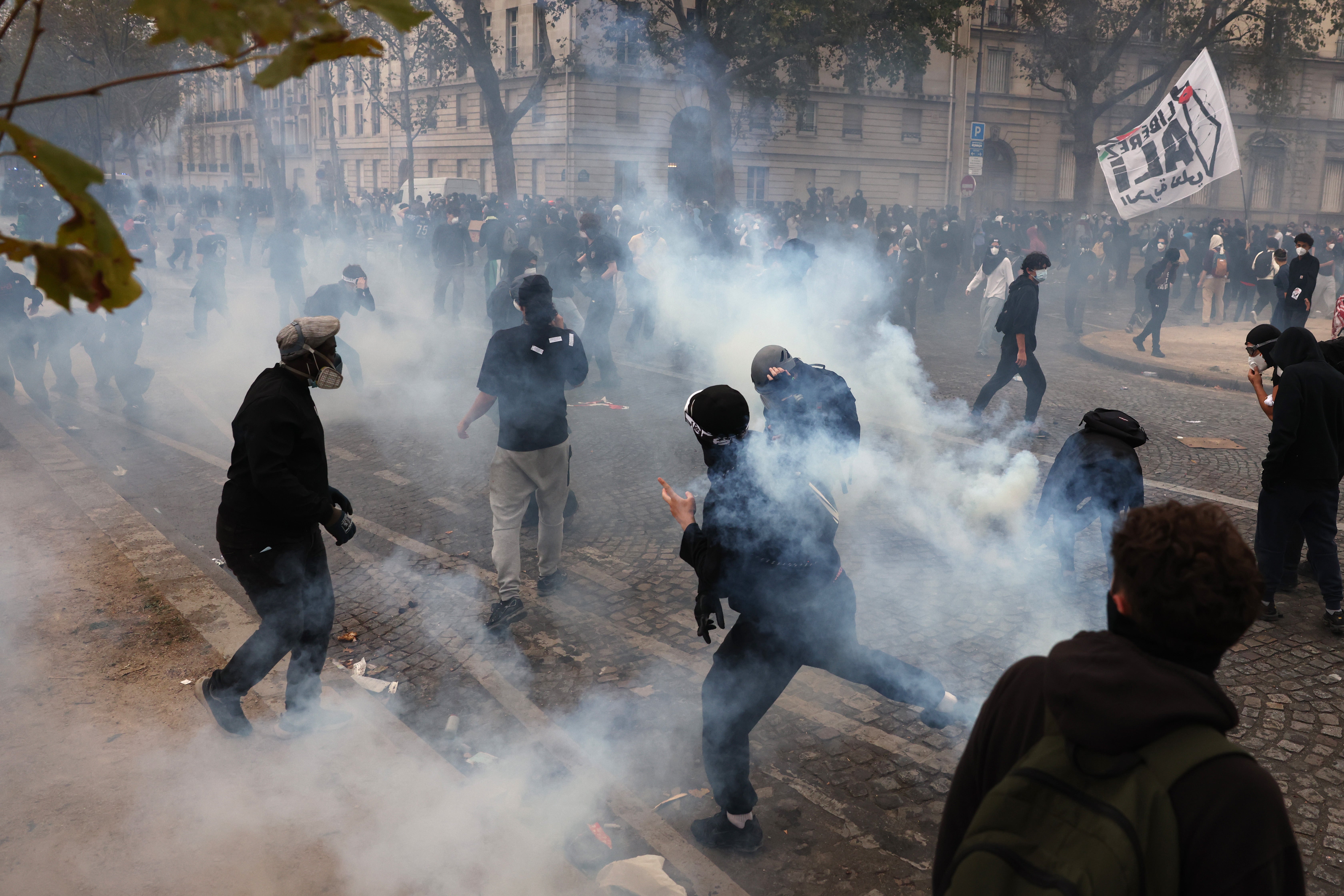 The police response to rioters across the weekend was described as “insufficient”