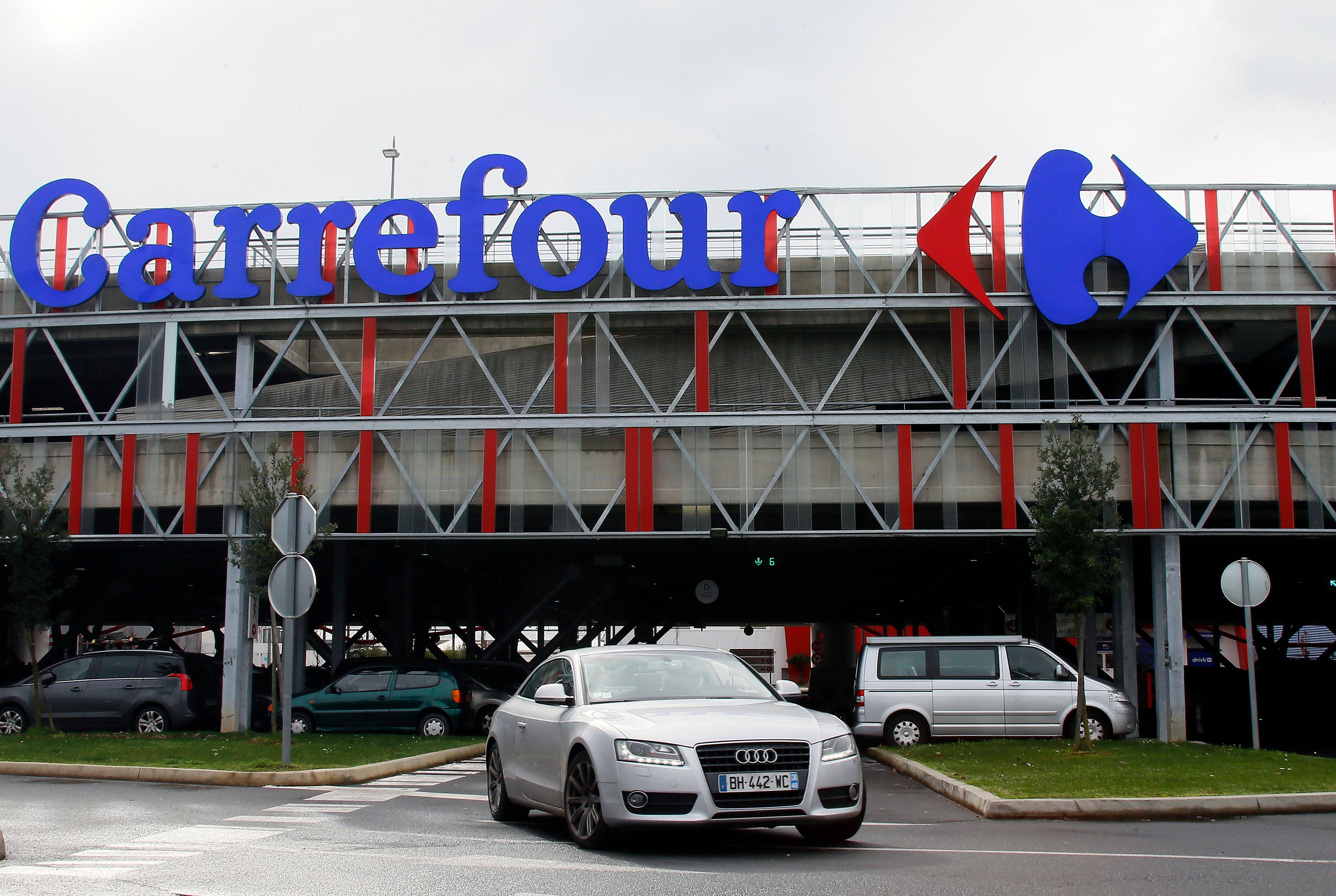 FRANCIA-CIBERATAQUE-SUPERMERCADOS