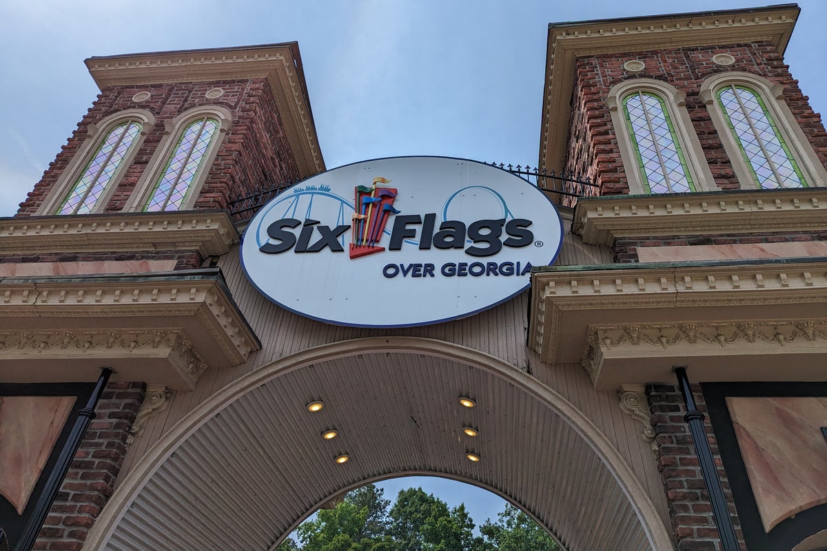 Person dead and several others injured in roller coaster incident in Georgia
