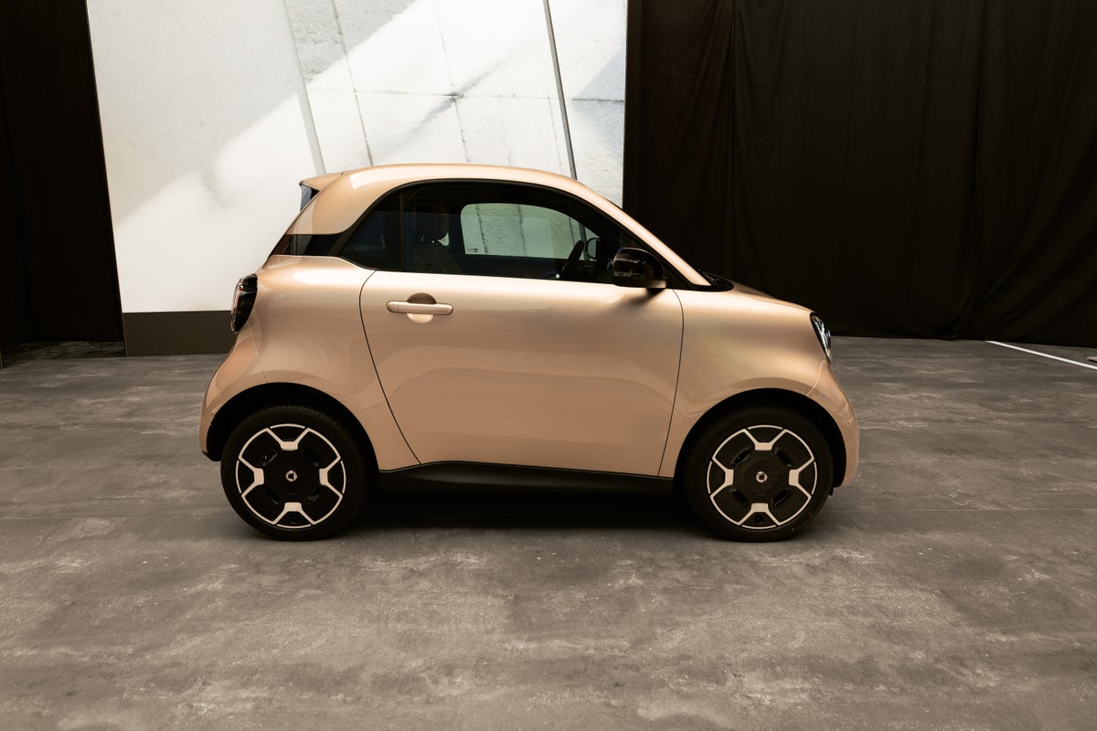 Tiny sideways parking Smart car from the nineties is back with an electric makeover