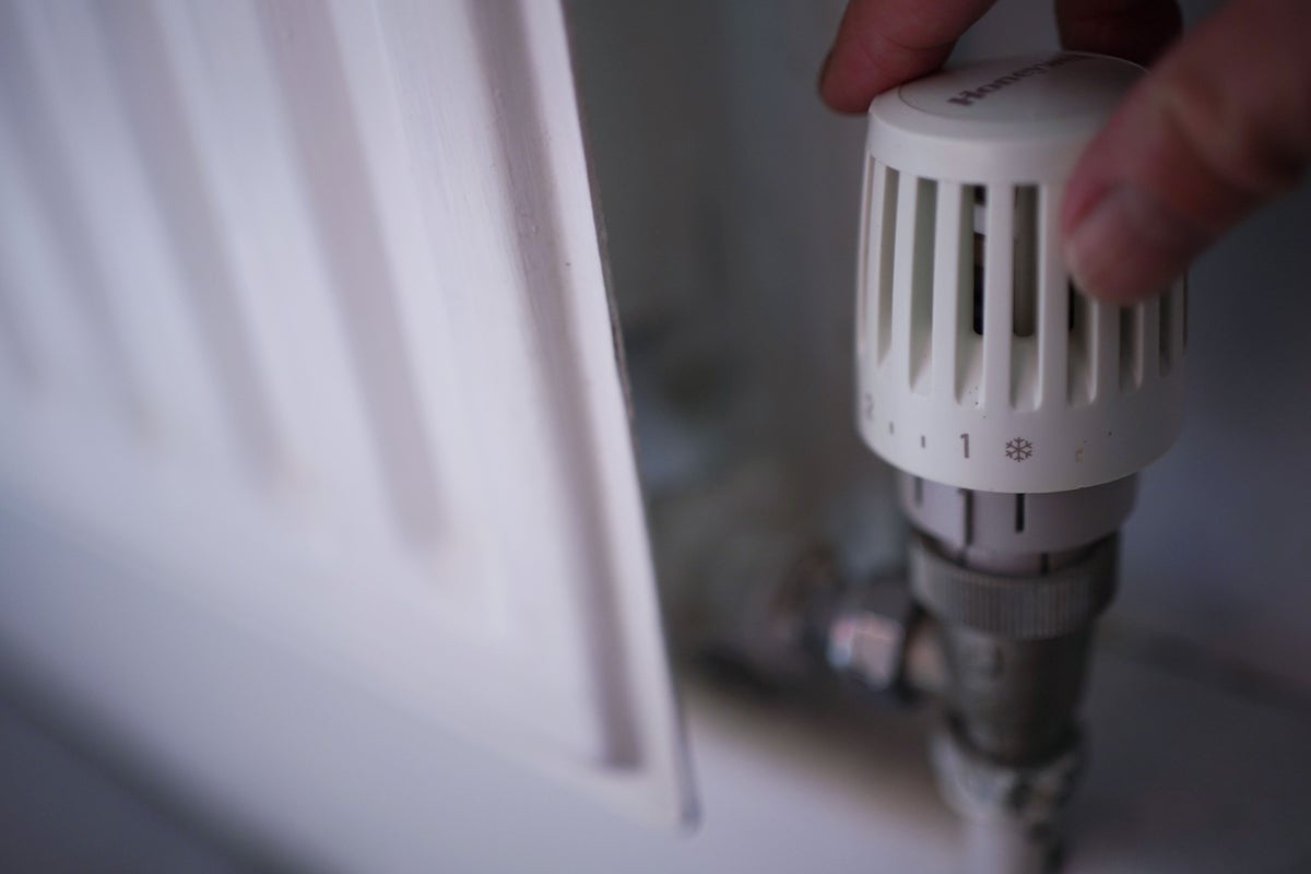 Survey finds 1.7 million UK households plan to leave heating off this winter