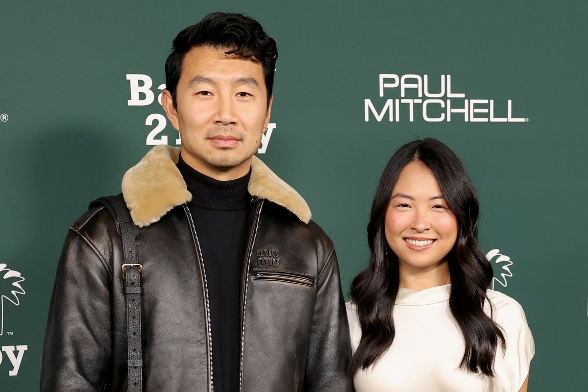 Simu Liu marries Allison Hsu in France as Reneé Rapp sings ‘At Last’ for their first dance