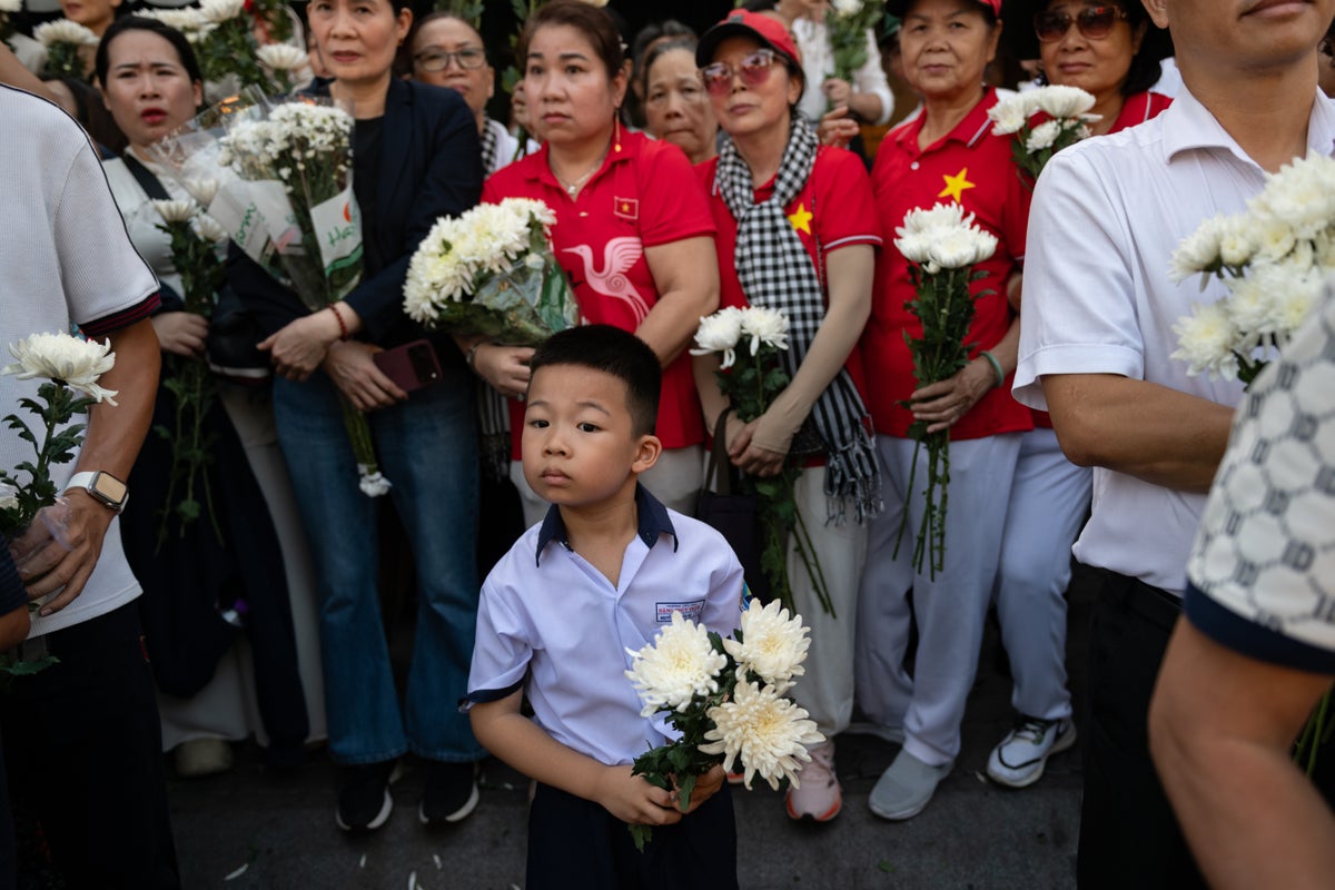 Vietnam lays to rest remains of 731 believed Tet Offensive war dead