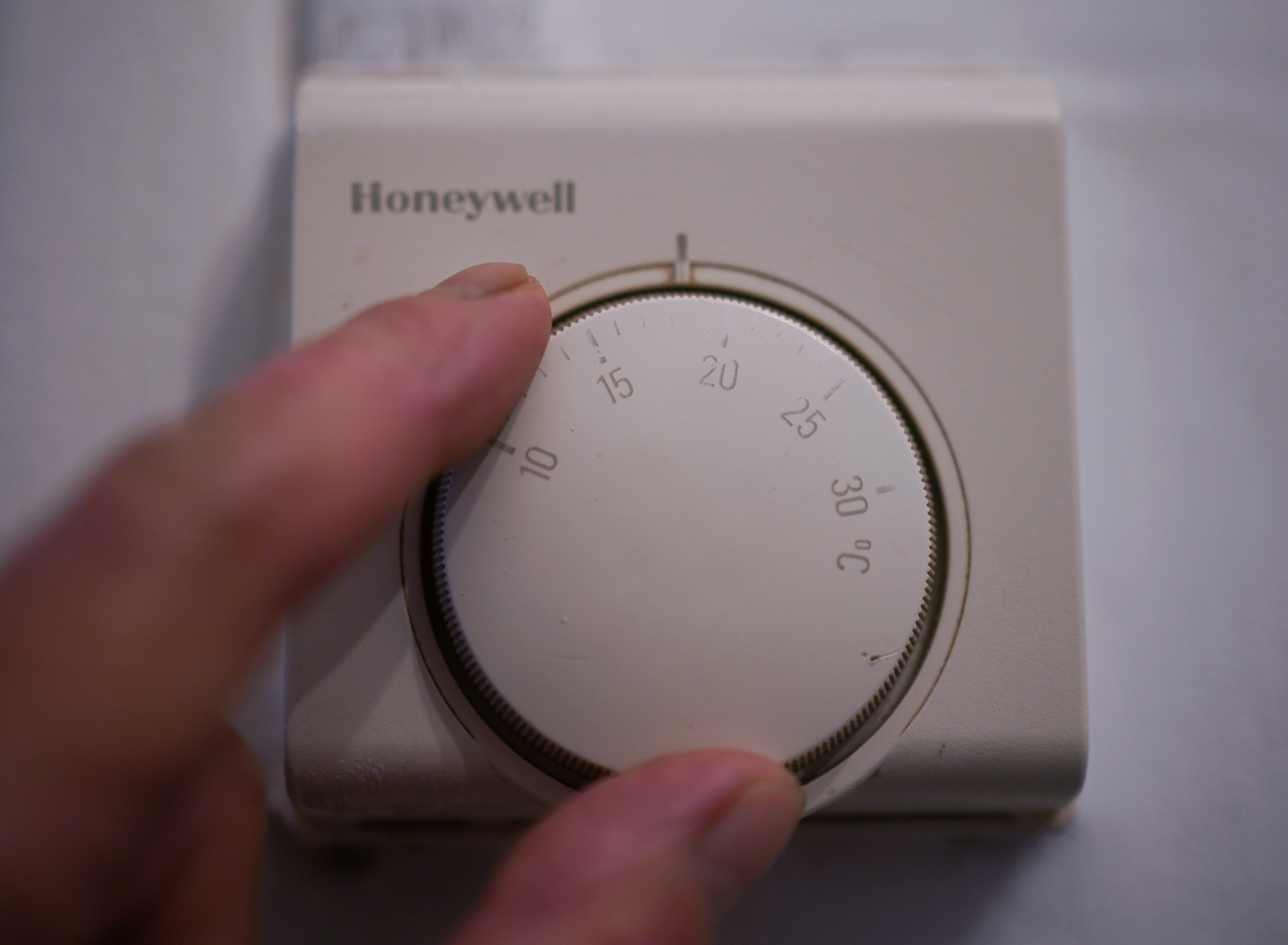 Research by Uswitch indicates that two in five households (40%) feel more anxious about paying for energy this winter compared with last year