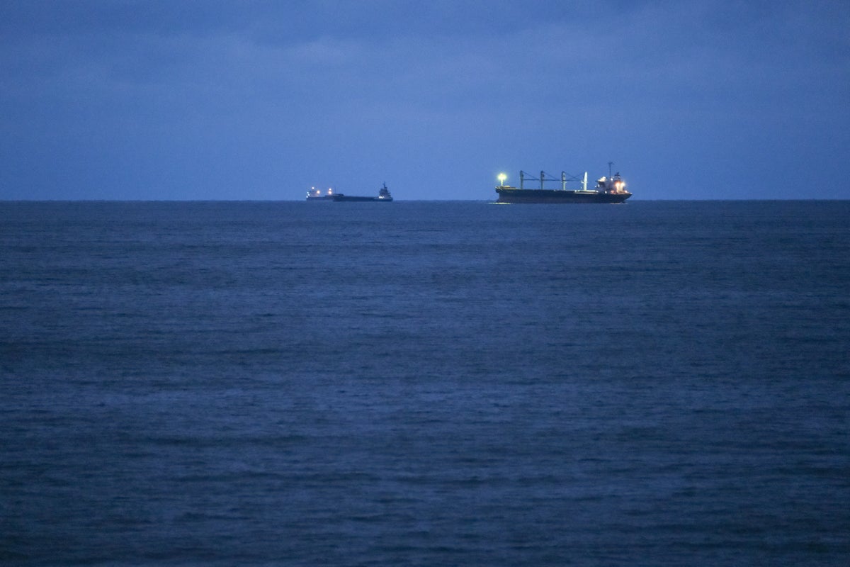 Romanian authorities launch rescue after another Black Sea ship fire leaves 8 missing