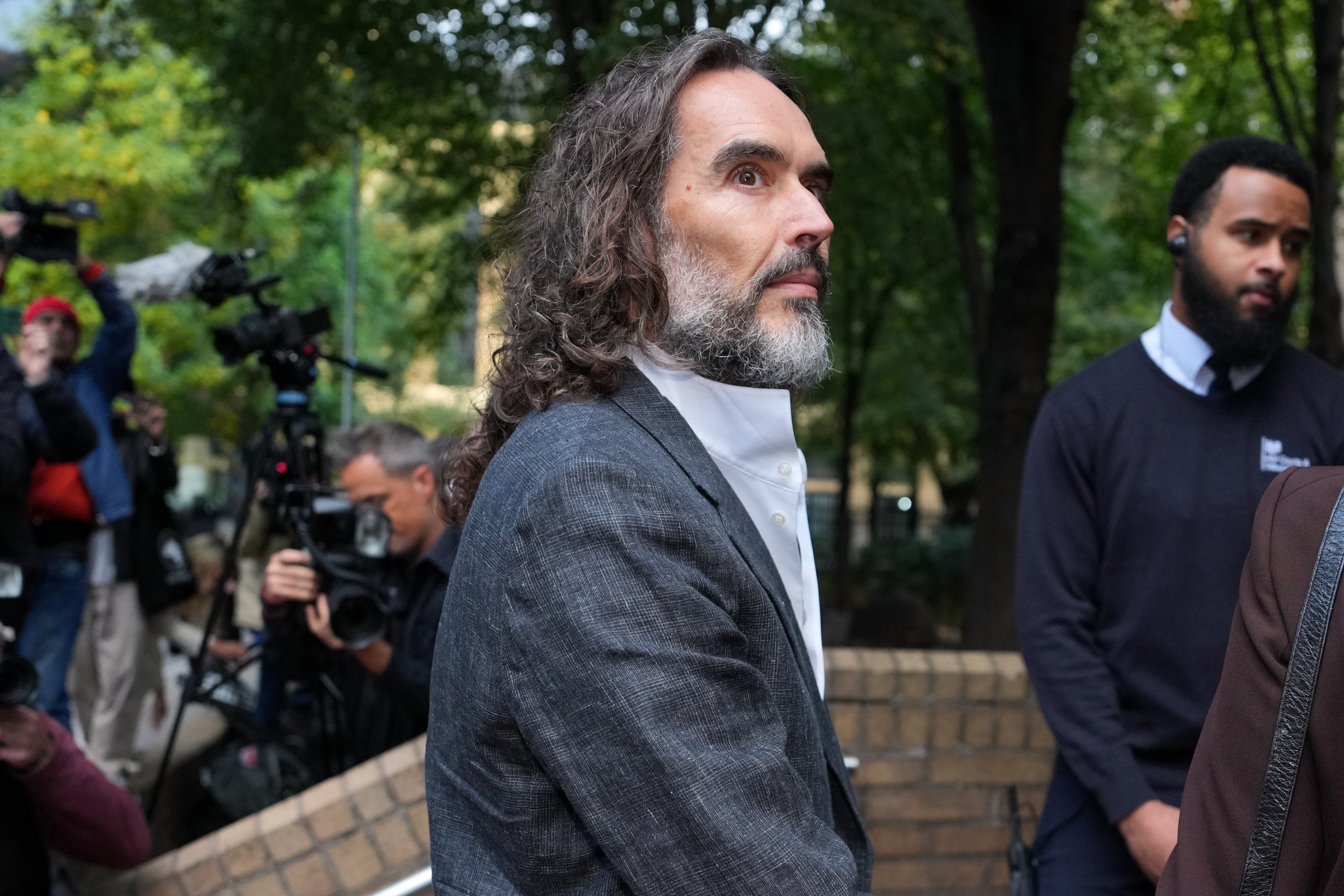 VIOLENCIA SEXUAL-RUSSELL-BRAND