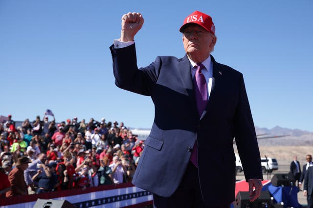 ‘I know smart people. I deal from Elon [Musk] down to Katie [Hobbs],’ Trump, while campaigning for Hobbs ’ Republican opponent, congressman Andy Biggs, in Bullhead City Wednesday
