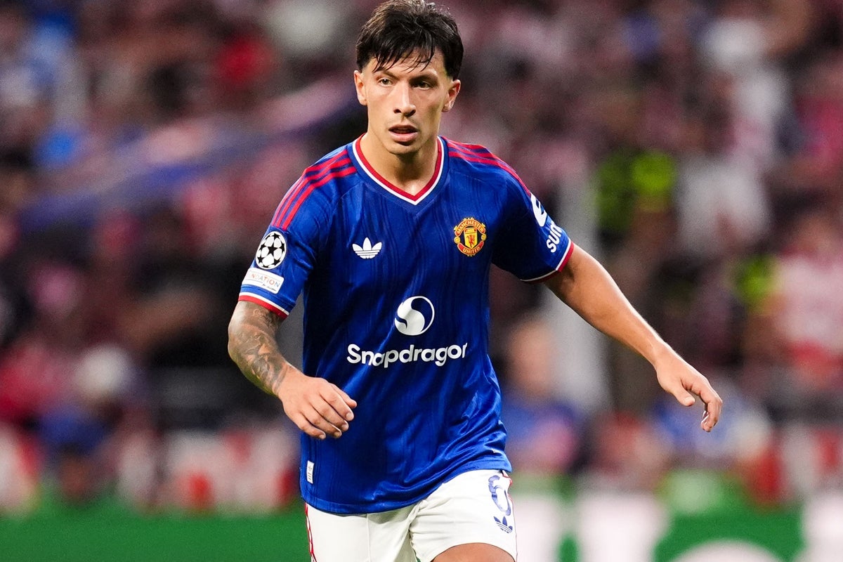 Lisandro Martinez of Manchester United
