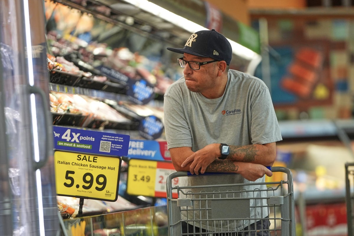 US consumers keep spending despite surging gas and wholesale prices