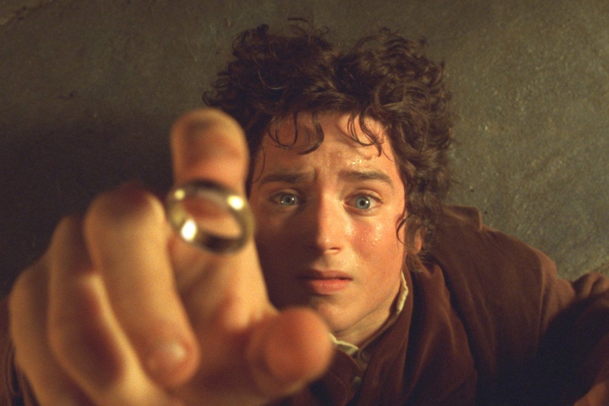 The Lord of the Rings цуврал бүтээл Miramax-ын улмаас бүтэлгүйтэх дөхжээ