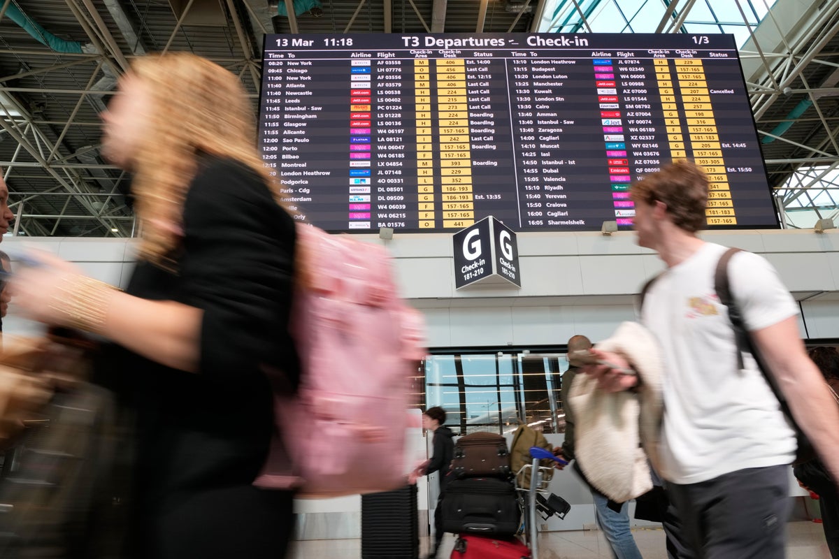 Italy's air traffic cut 50% after network problems as delays spread nationwide