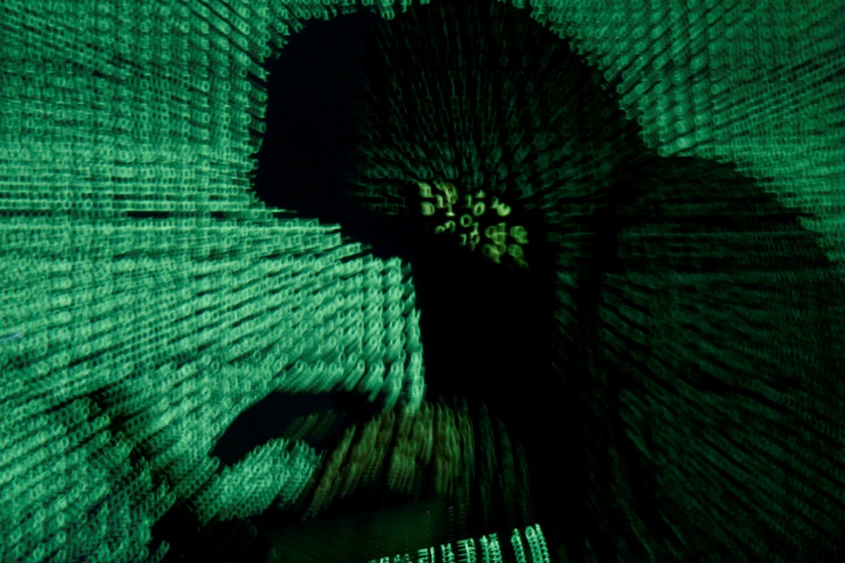 Governments are hacking people through online ads, report says 