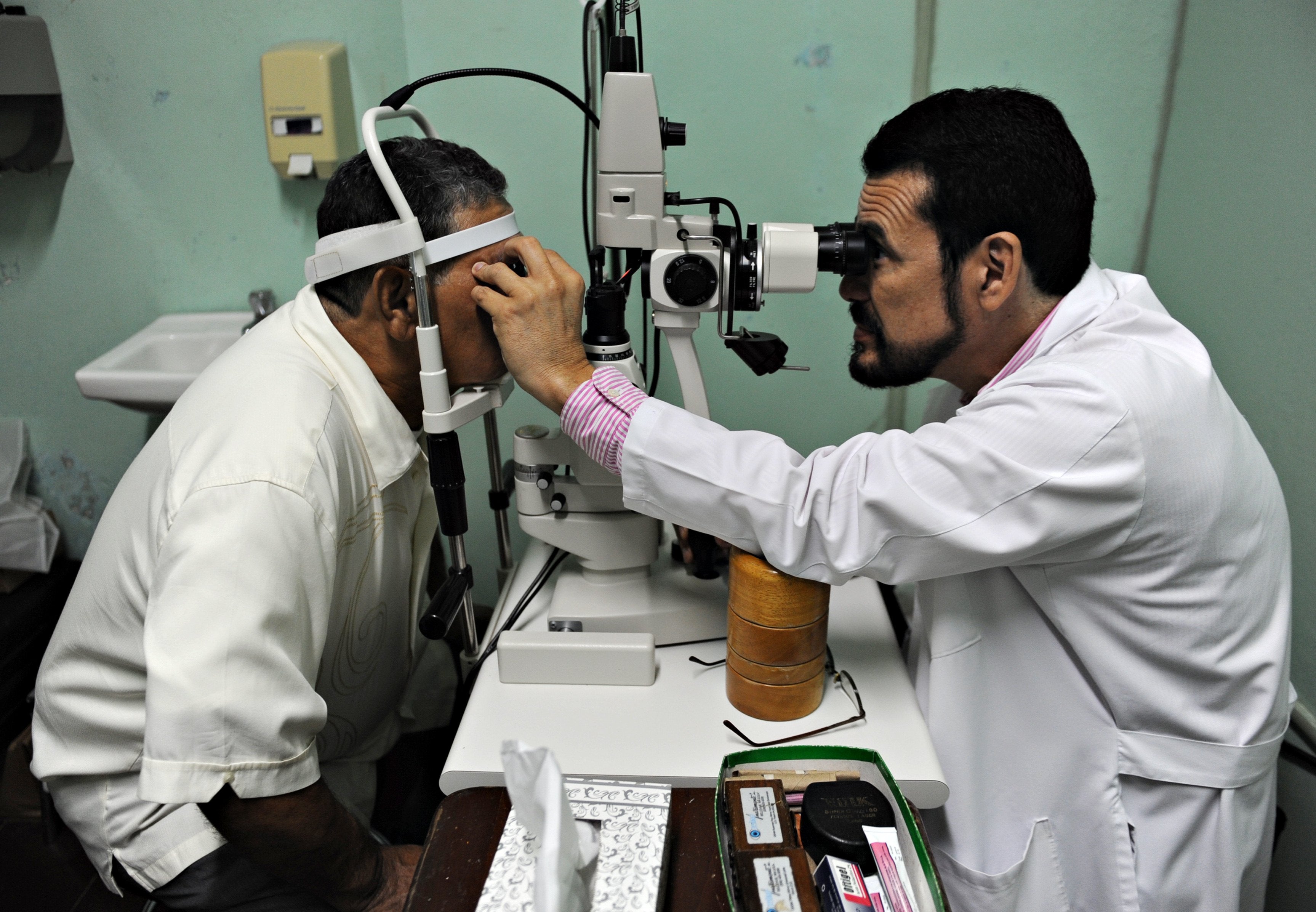 Patient with diabetes receives laser treatment for diabetic retinopathy