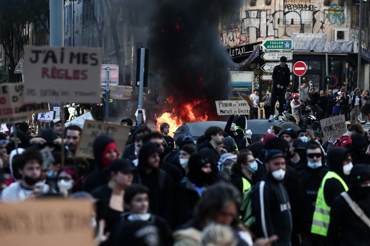 France protests – live: Over 40 arrests in Paris as tens of thousands to rally nationwide