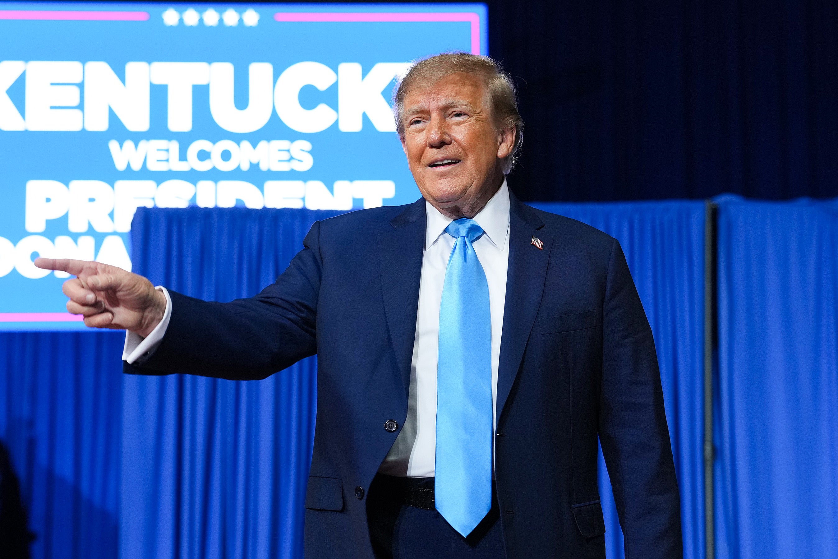 Trump recycles ‘Dumocrats’ attacks at Kentucky rally but behind the scenes is ‘blaming aides’ for gloomy midterms outlook