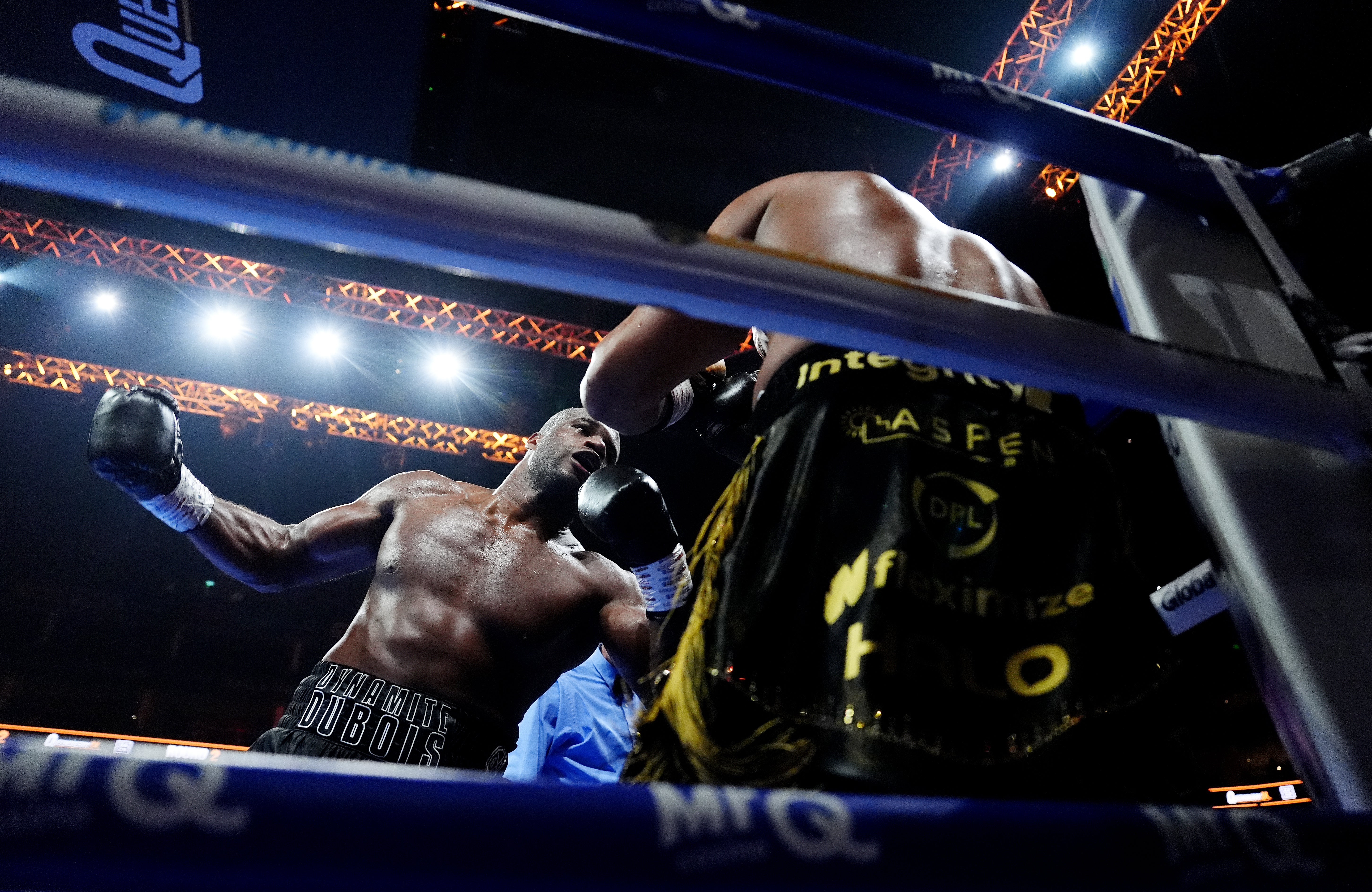 Dubois launched an all-out assault from the first bell (Nick Potts/PA)