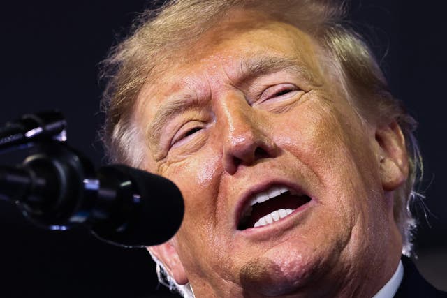 Donald Trump’s personal doctor must remain within three minutes of the president at all times, according to a Wall Street Journal report