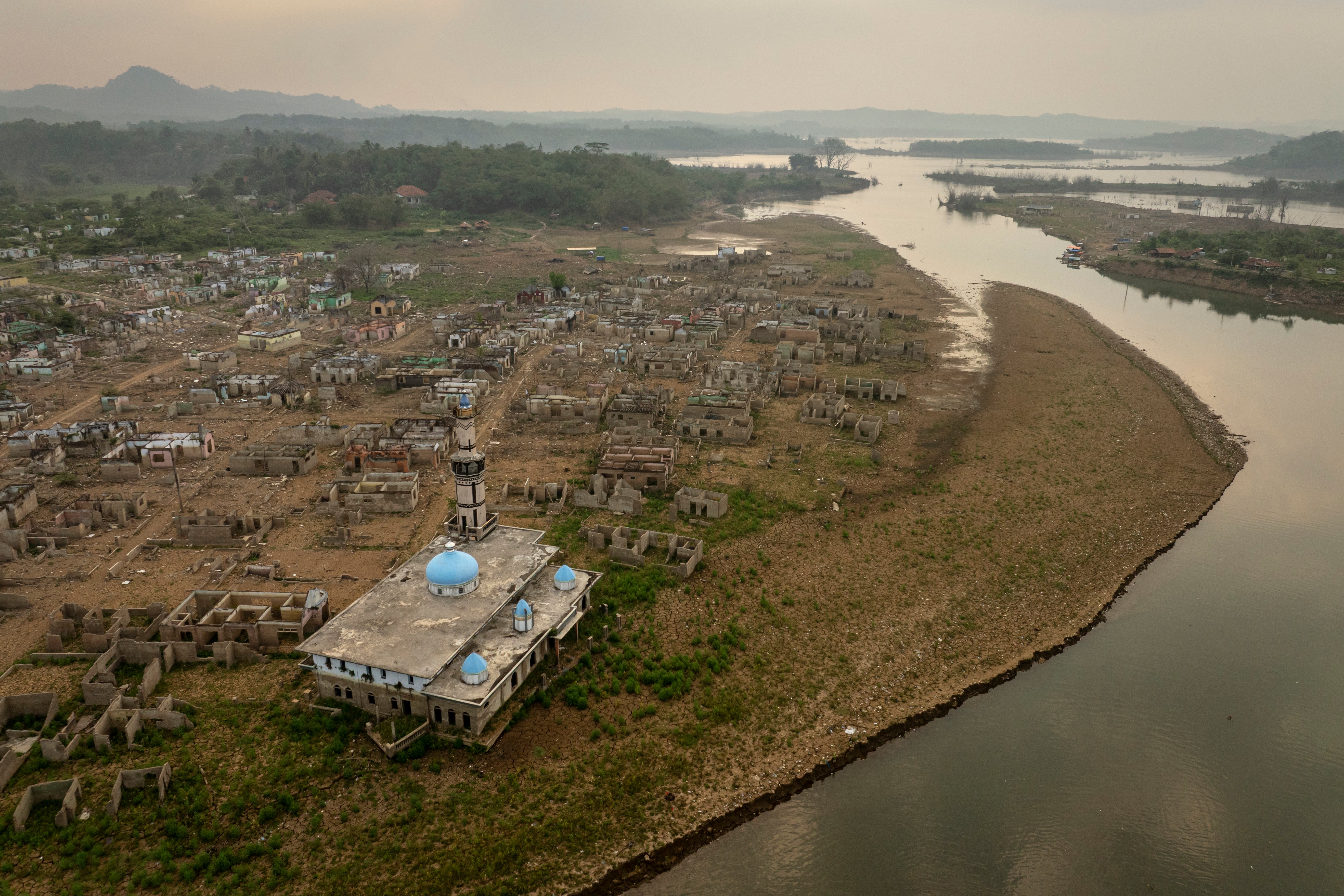 El Niño is impacting water levels in Indonesia