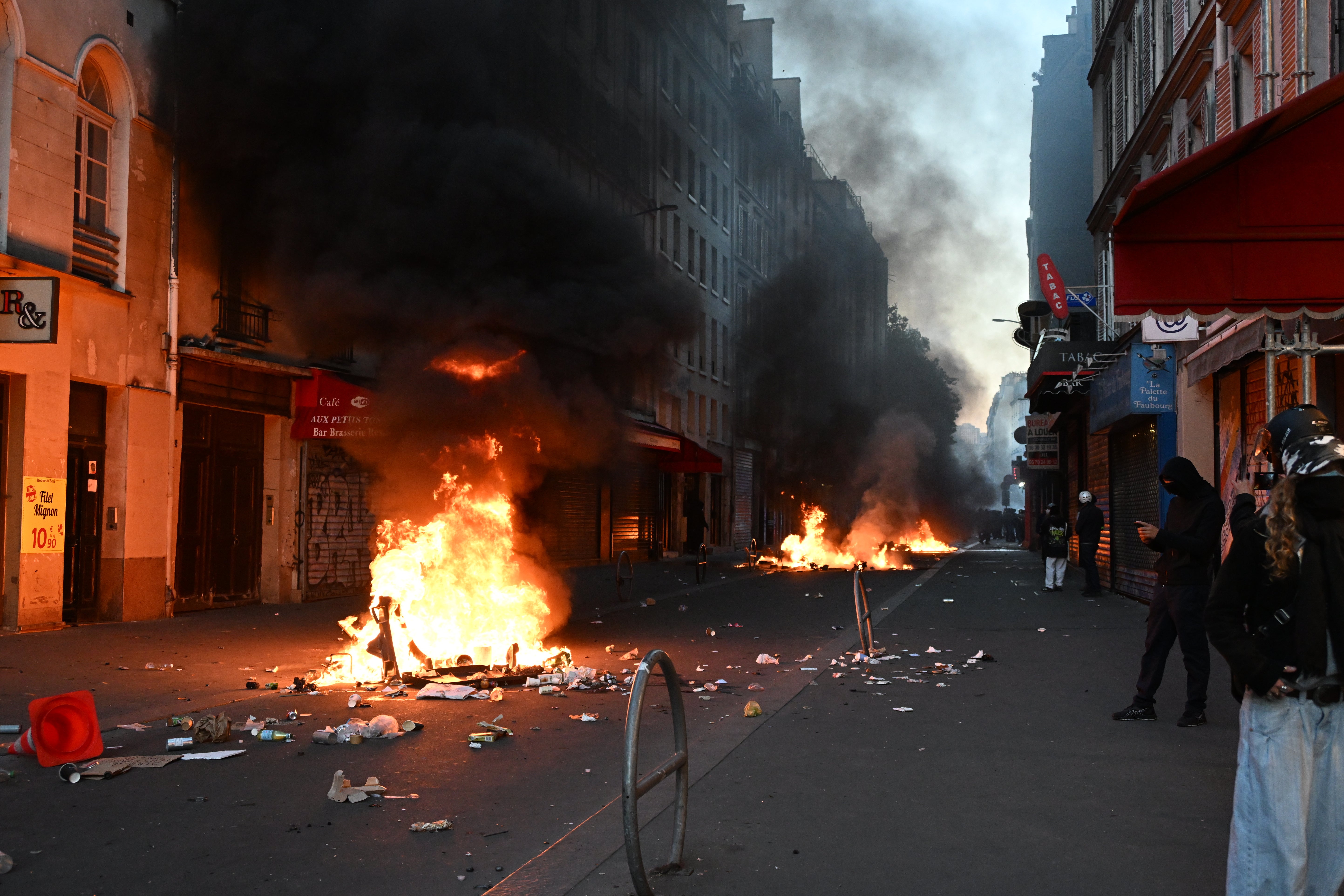 independent.co.uk - Amelia Neath - Is it safe to travel to France? Advice after weekend of nationwide violence