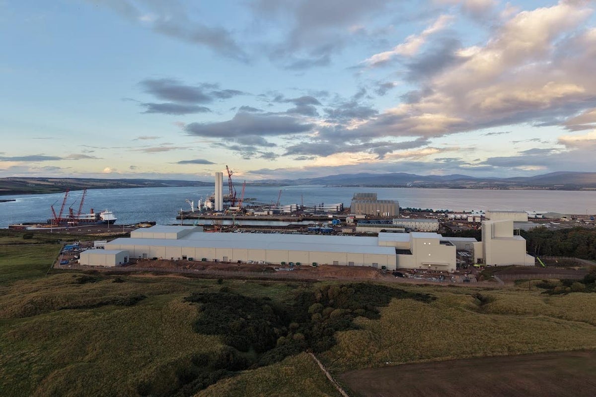 Photo: The Independent UK's First Subsea Cable Factory Opens in Scottish Highlands