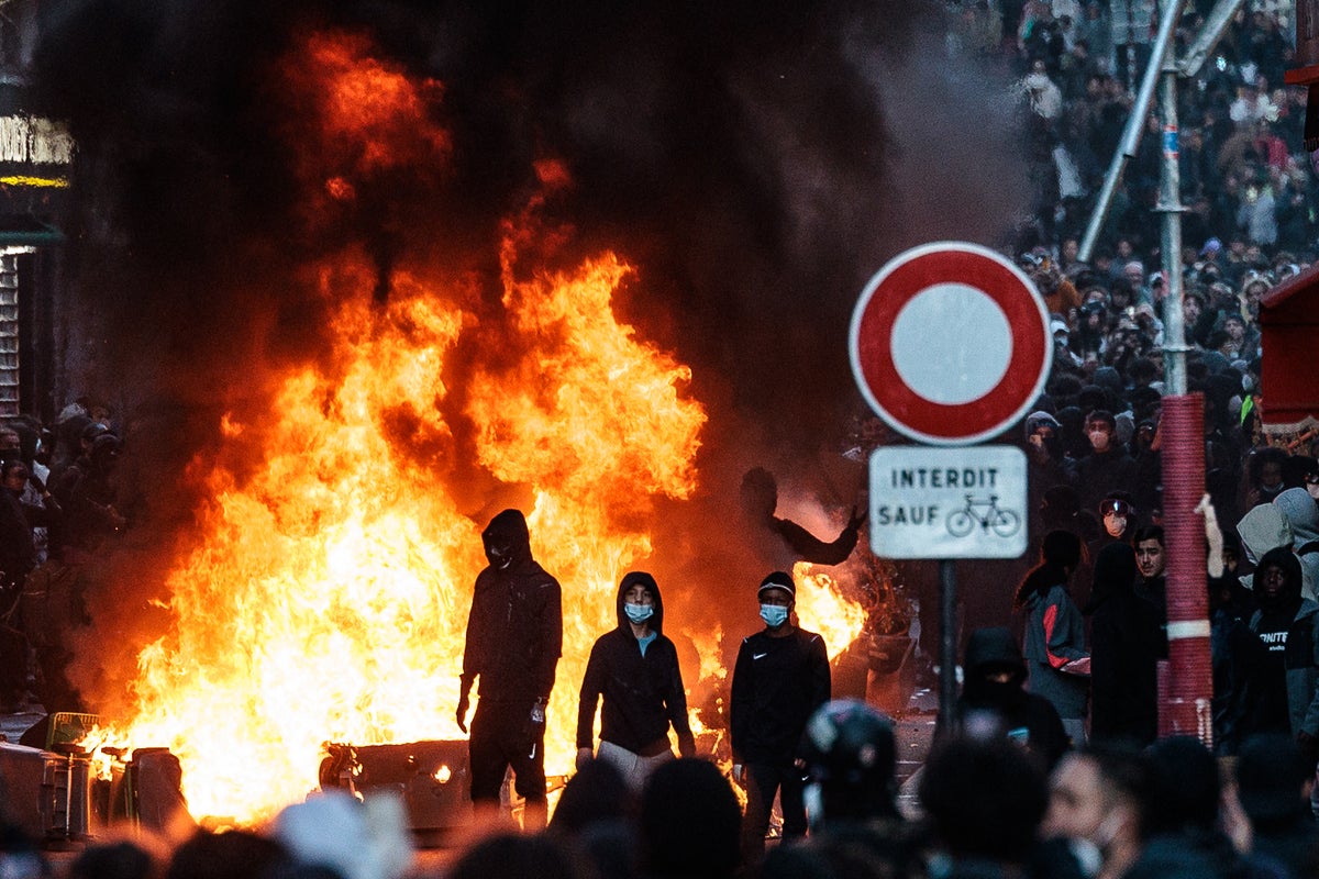 Bulletin PM briefing: Curfews amid violence in France and Australian MP attacked