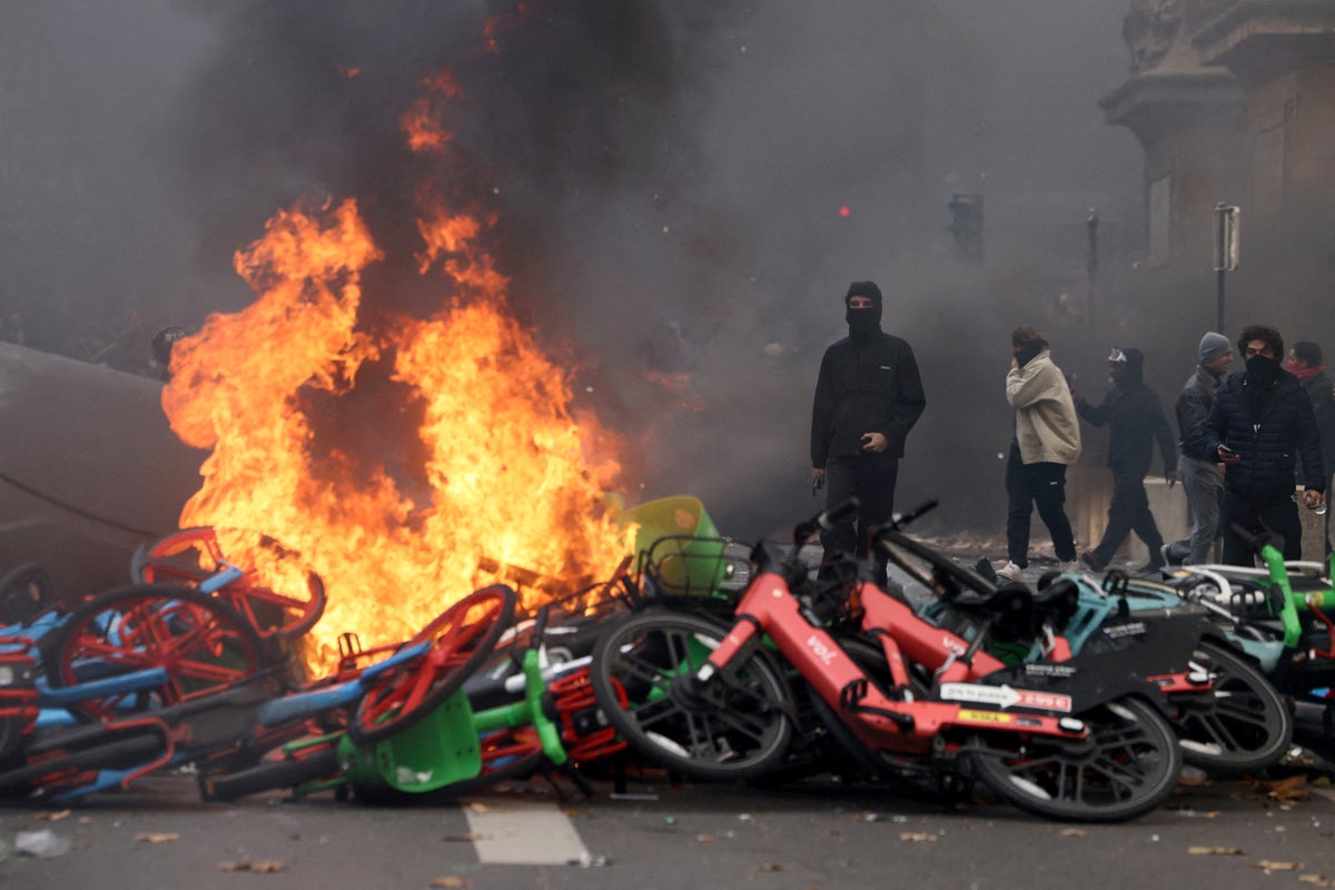 E-Bike Operators Report Fleet Losses Amid Protests in France