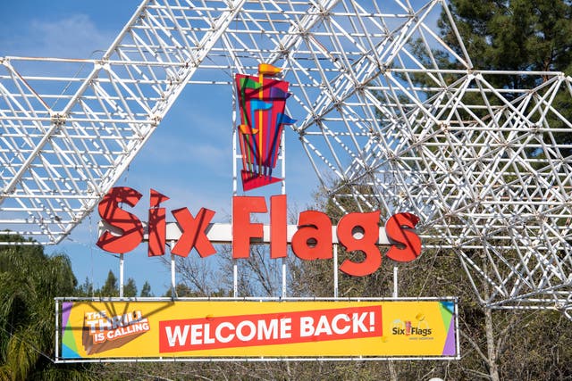 A 300-foot roller coaster at Six Flags’ Cedar Point amusement park in Ohio has been shut down due to a safety issue