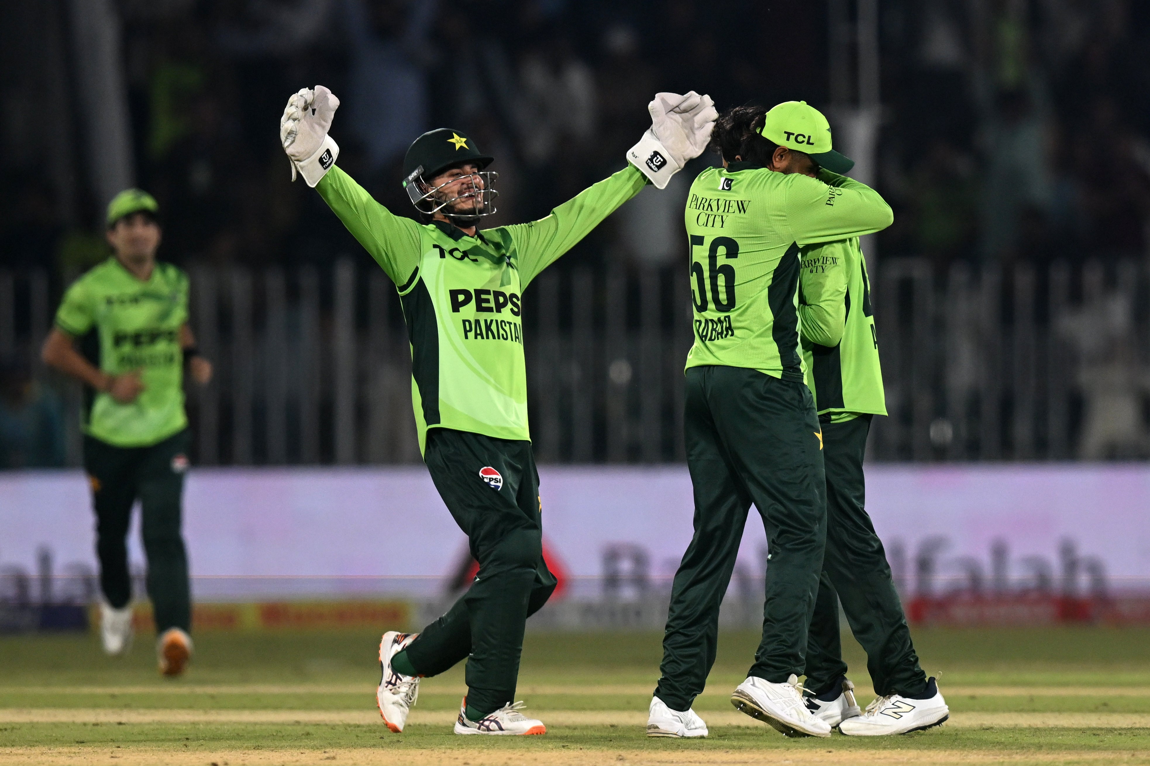 Arafat Minhas stars as Pakistan beat England by 87 runs