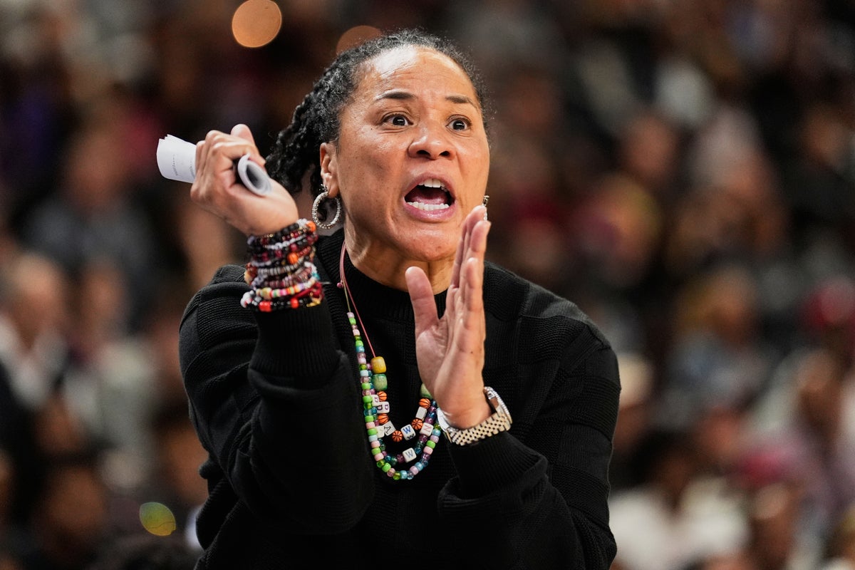 South Carolina tops AP preseason women’s basketball poll for third straight year