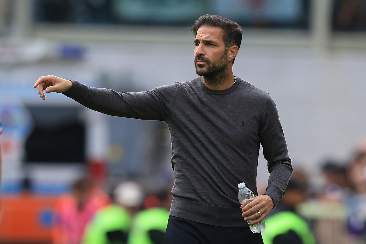 Cesc Fabregas responds to Man United links amid mounting pressure on Michael Carrick