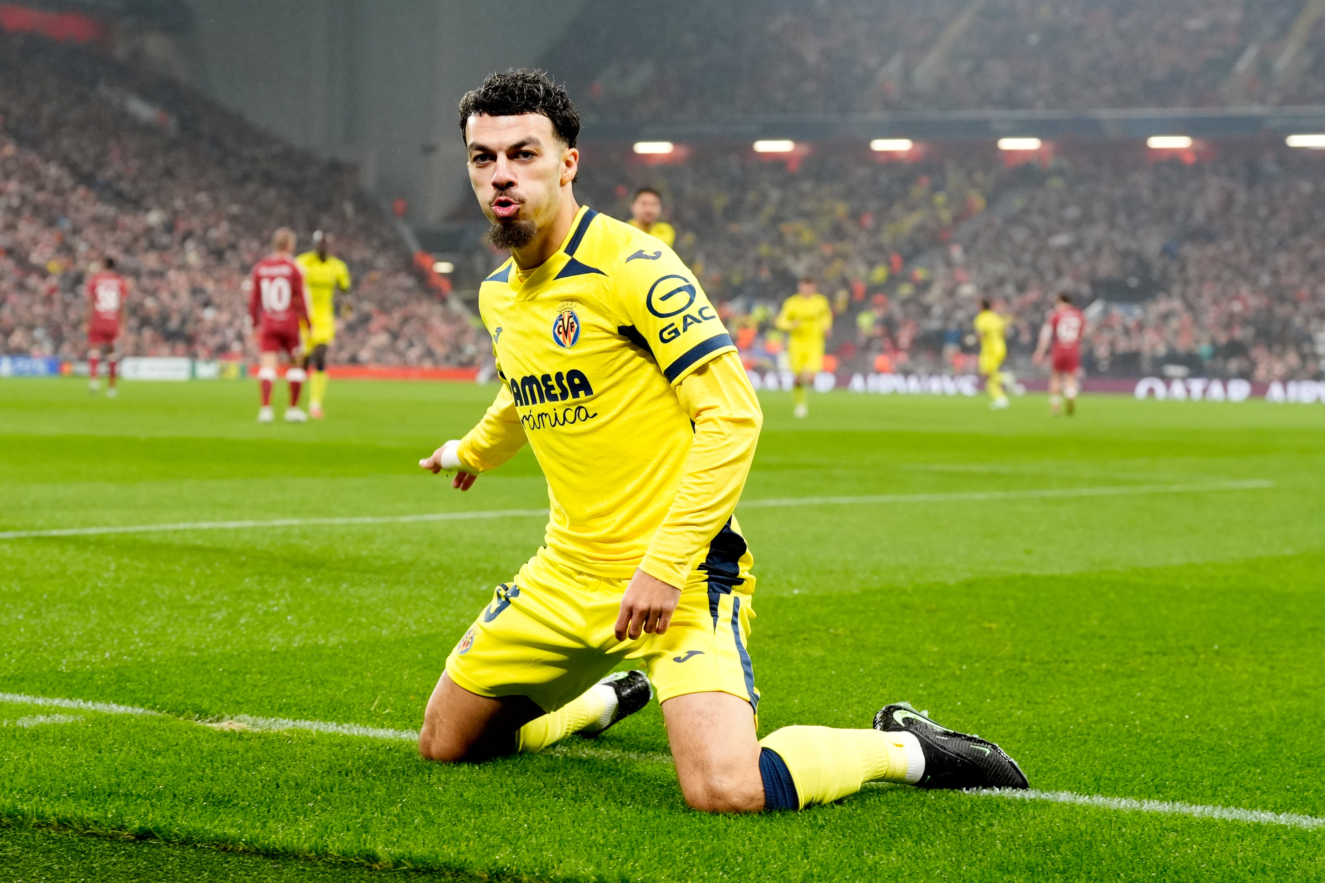 Georges Mikautadze capitalised on Van Dijk’s error