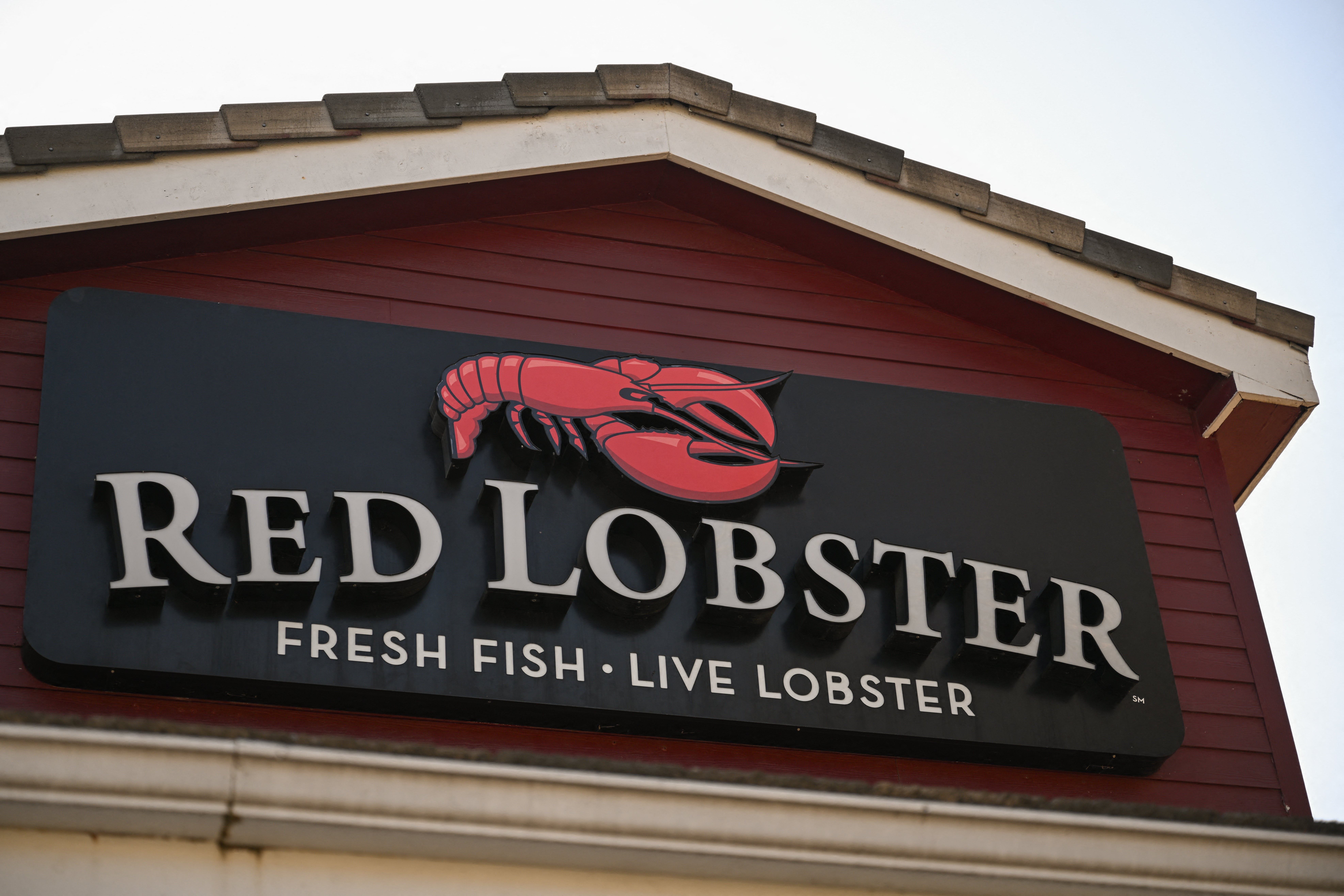 Red Lobster baits diners with new $12.99 deal — and yes, it involves shrimp