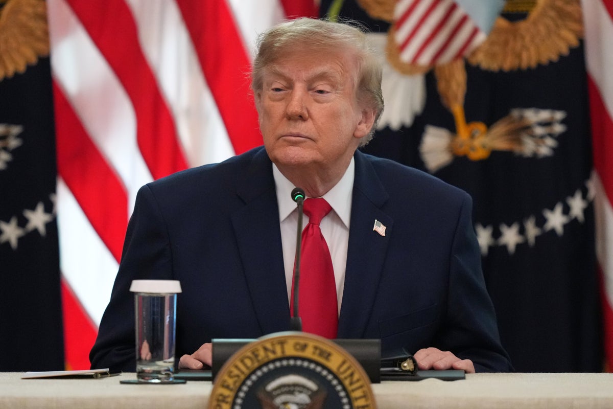 Trump polling continues to reach new lows just two weeks ahead of midterms