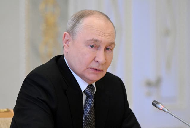 Russian president Vladimir Putin is using commercial fishing trawlers to spy on UK undersea cables, the analysis suggested