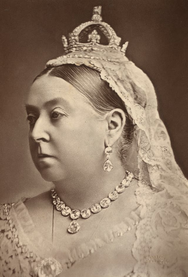 Queen Victoria wearing the Small Diamond Crown